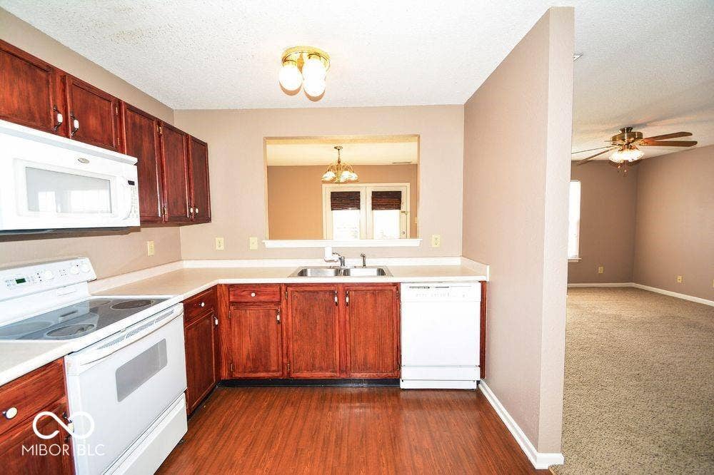 4537 Connaught East Drive, Plainfield, IN 46168 4537 Connaught East Drive, Plainfield, IN 46168