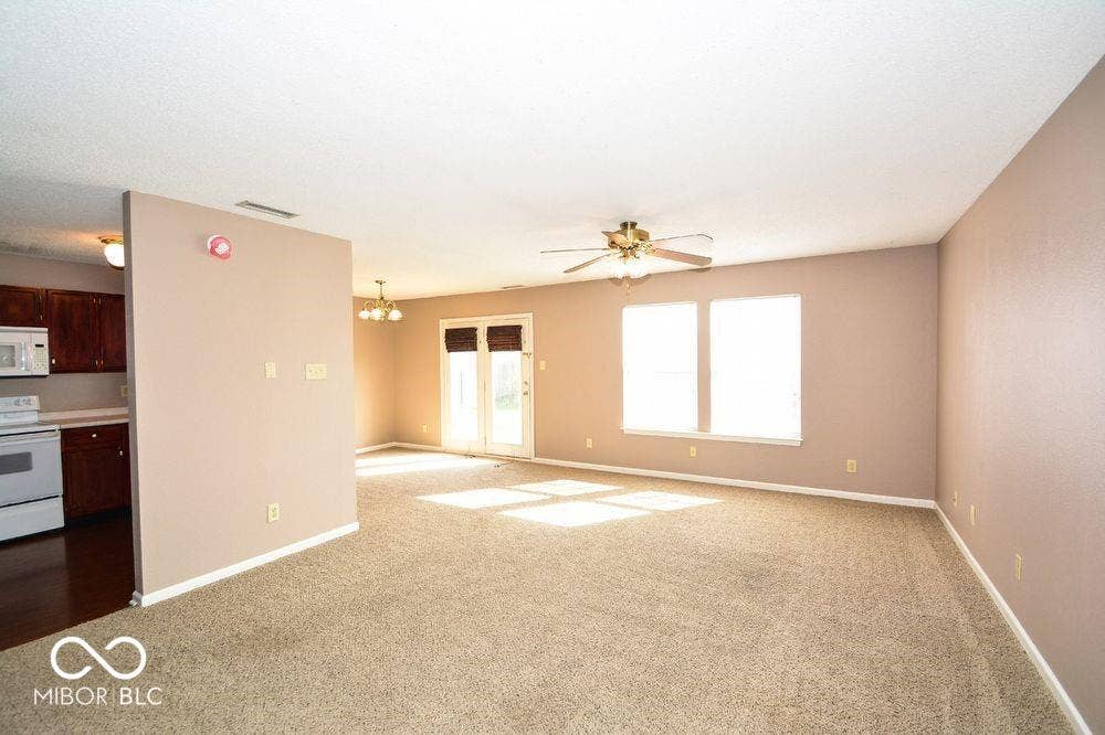 4537 Connaught East Drive, Plainfield, IN 46168 4537 Connaught East Drive, Plainfield, IN 46168