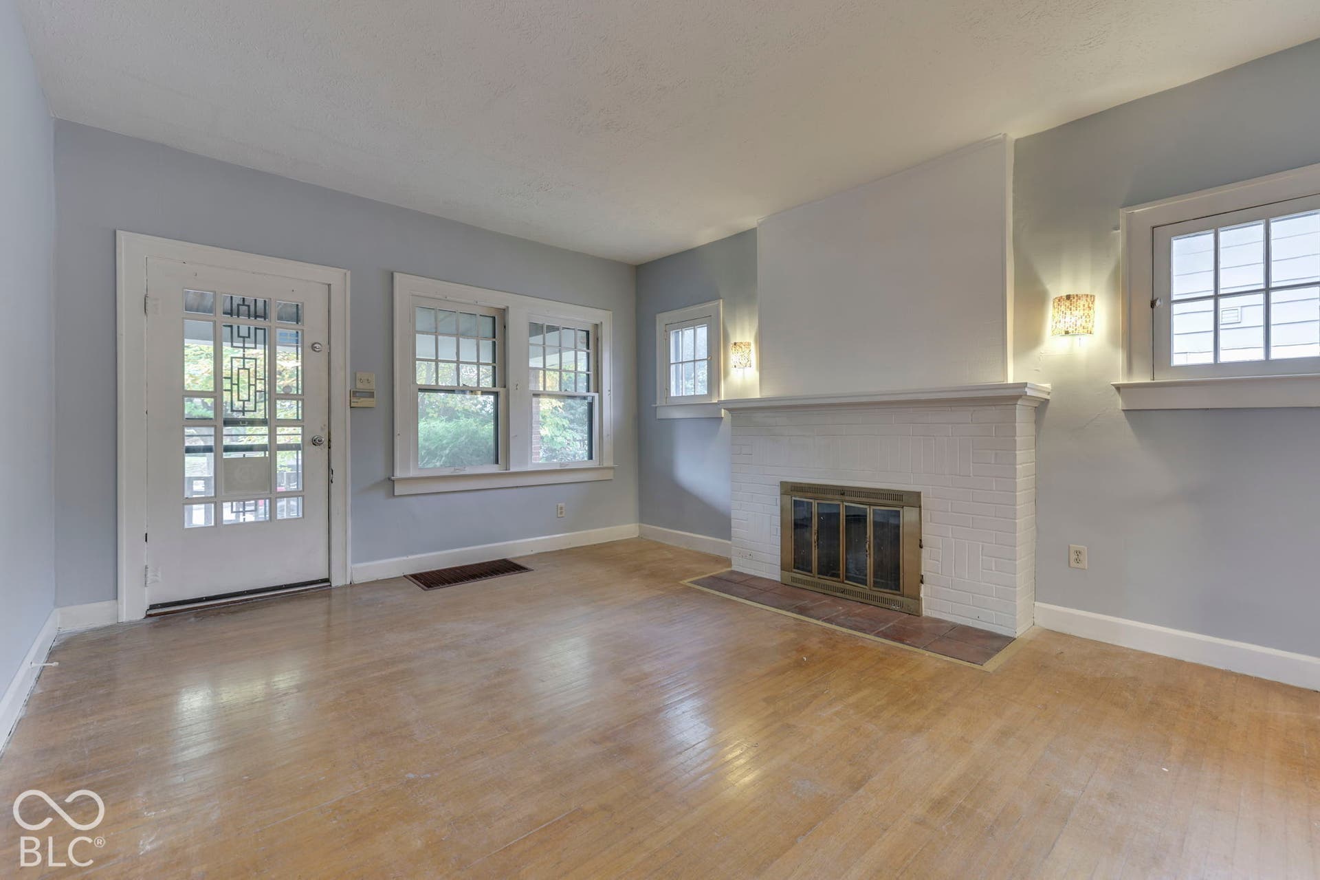 926 N Bancroft Street, Indianapolis, IN 46201 926 N Bancroft Street, Indianapolis, IN 46201