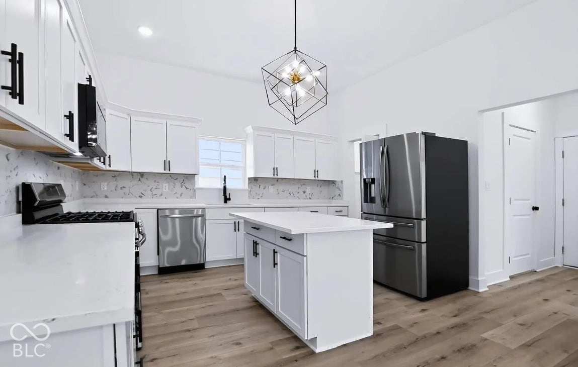 652 Marion, Indianapolis, IN 46221