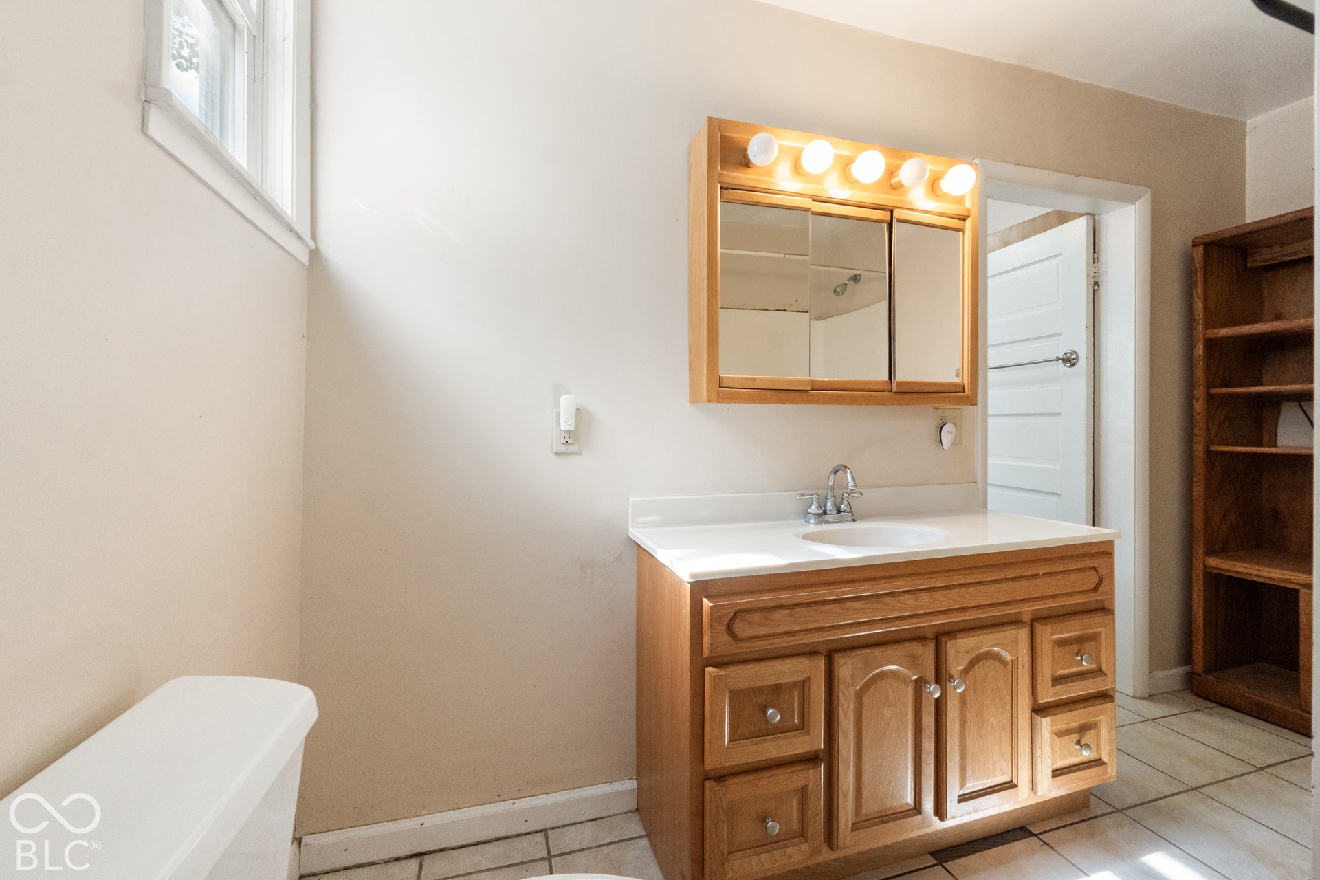 2423 Fletcher Street, Anderson, IN 46016
