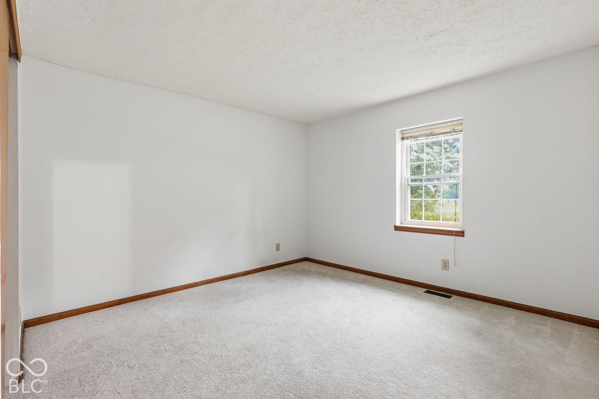 9112 Fireside Drive, Indianapolis, IN 46250
