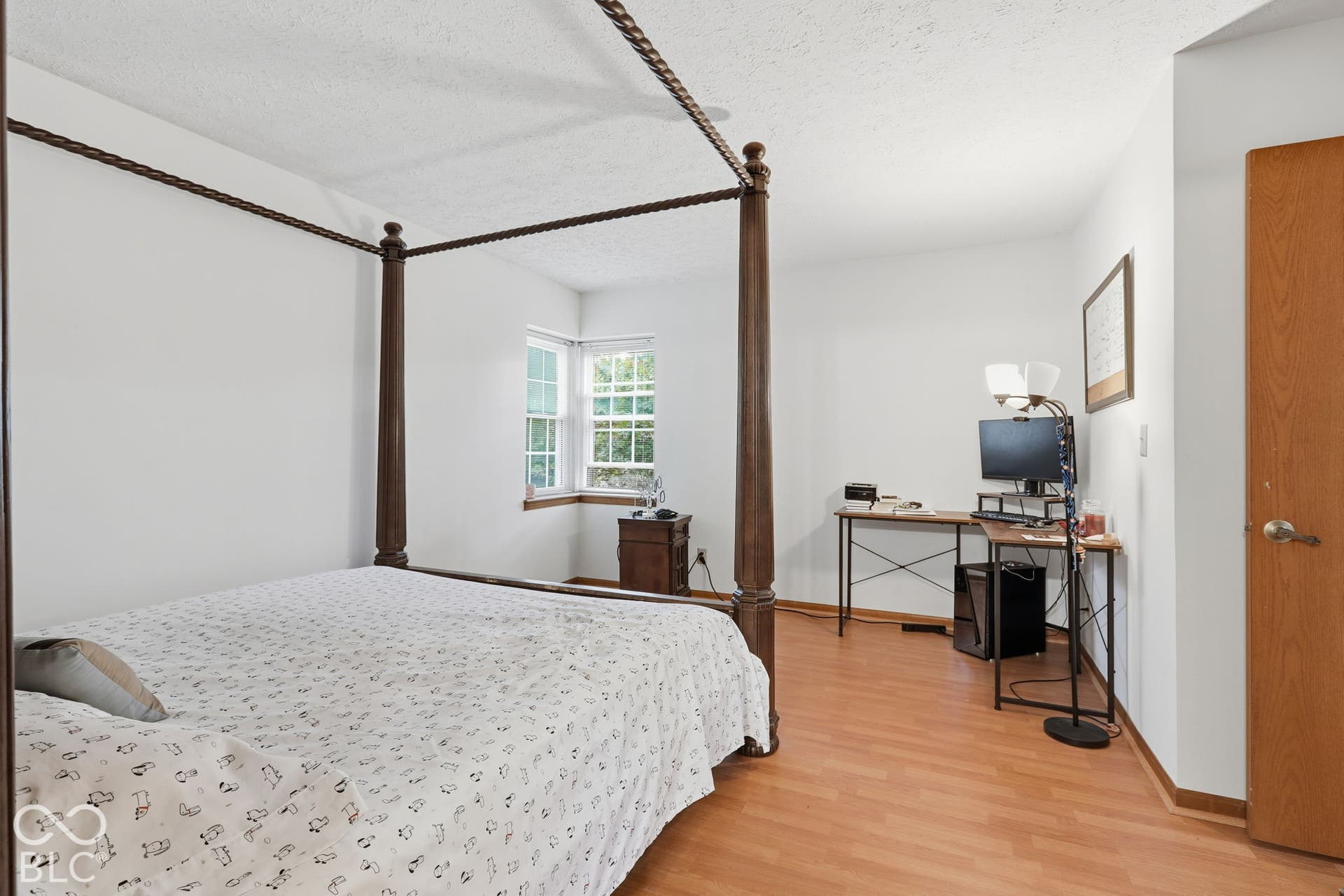 9112 Fireside Drive, Indianapolis, IN 46250