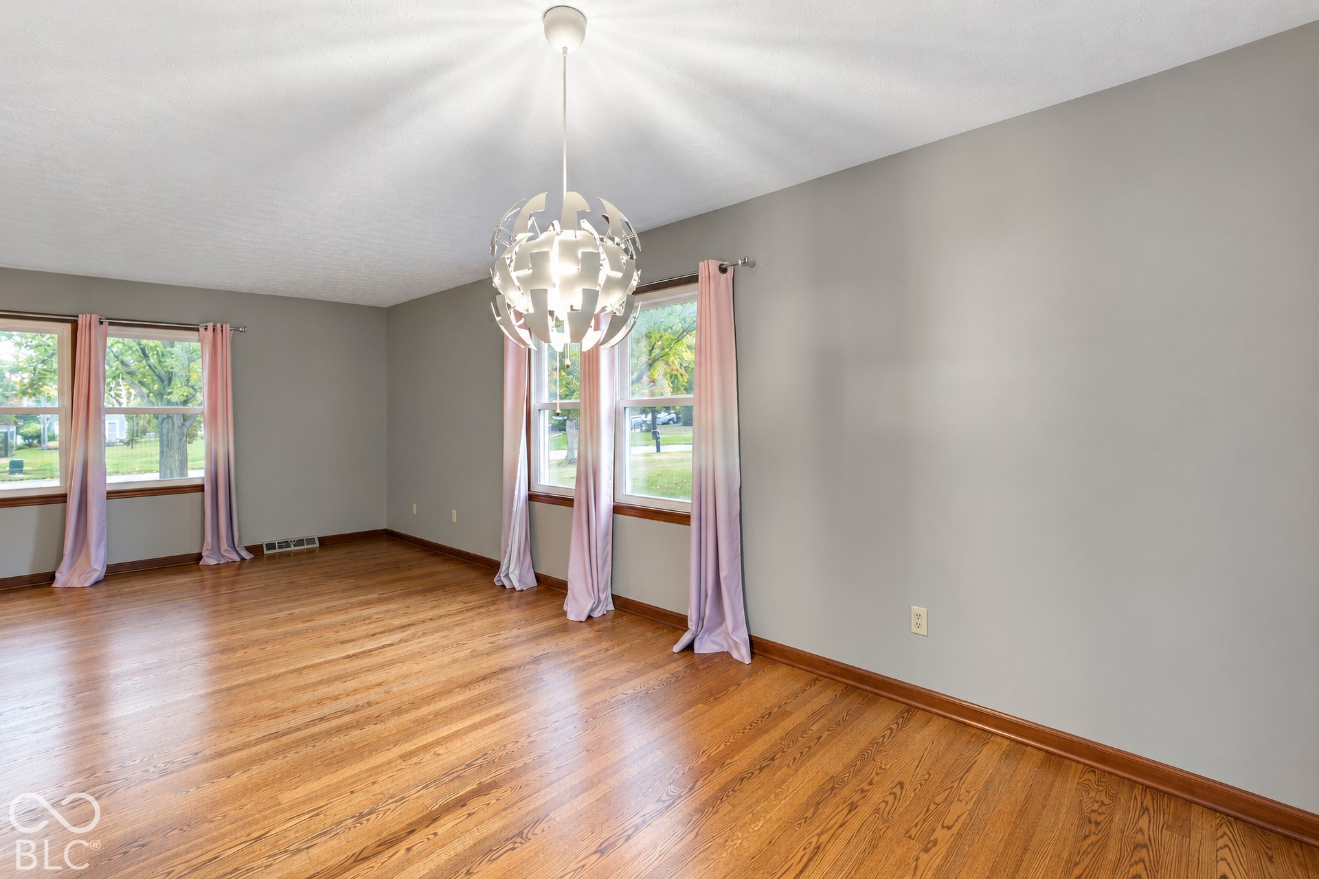 7652 Lindsay Drive, Indianapolis, IN 46214