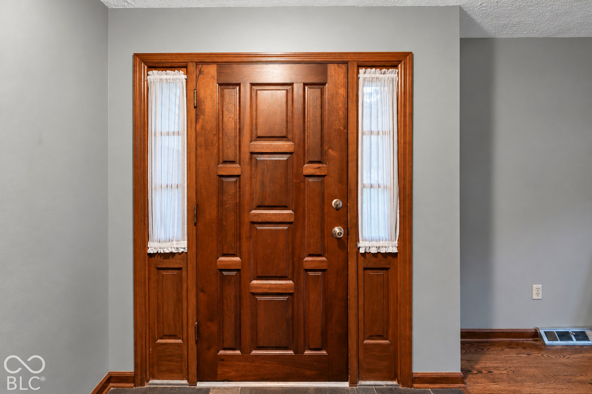 7652 Lindsay Drive, Indianapolis, IN 46214