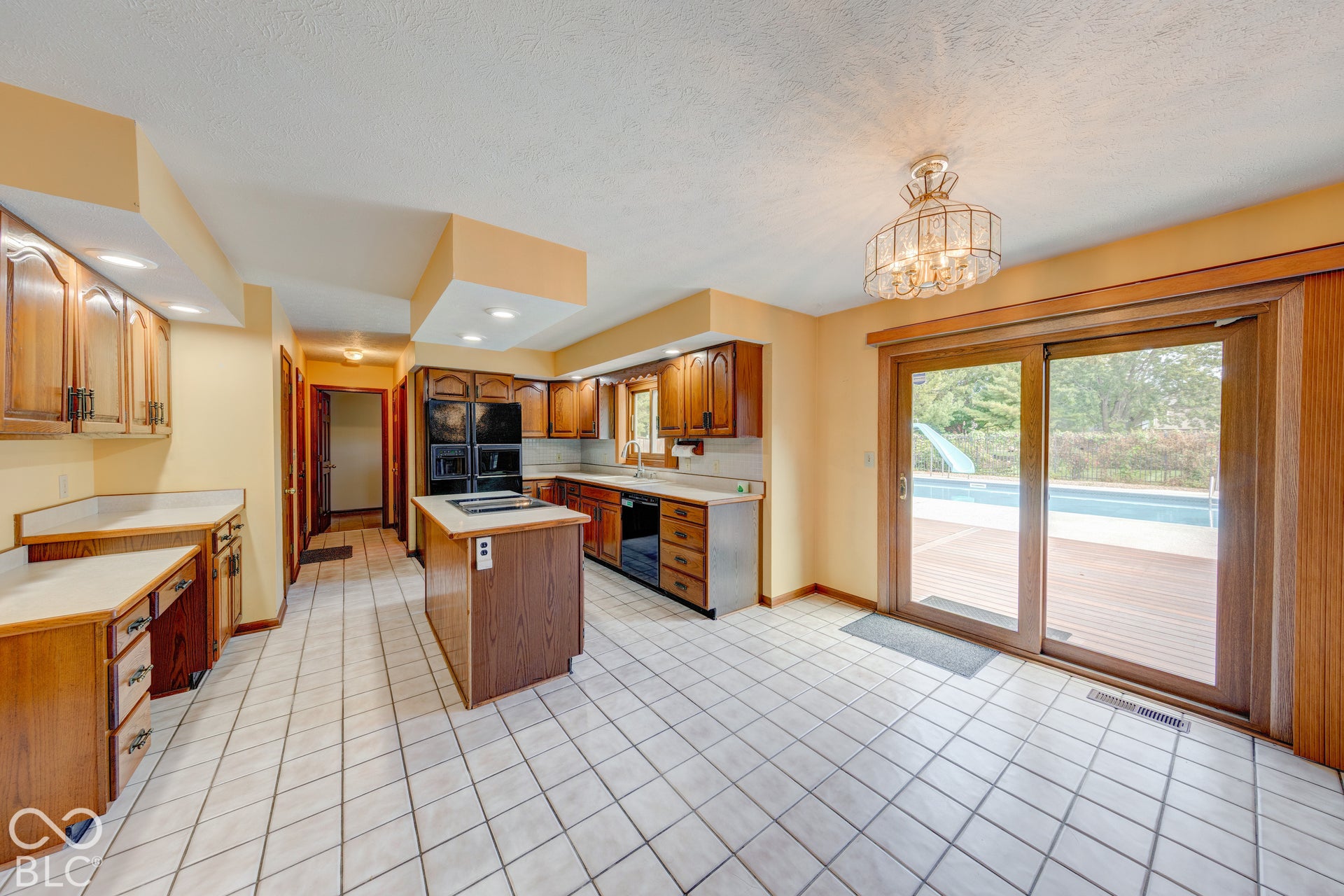 7044 Oakbay Drive, Noblesville, IN 46062
