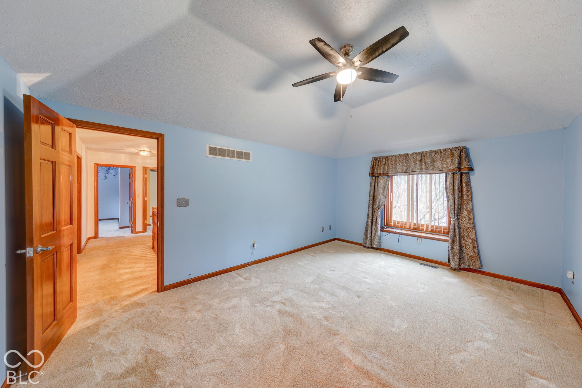 7044 Oakbay Drive, Noblesville, IN 46062