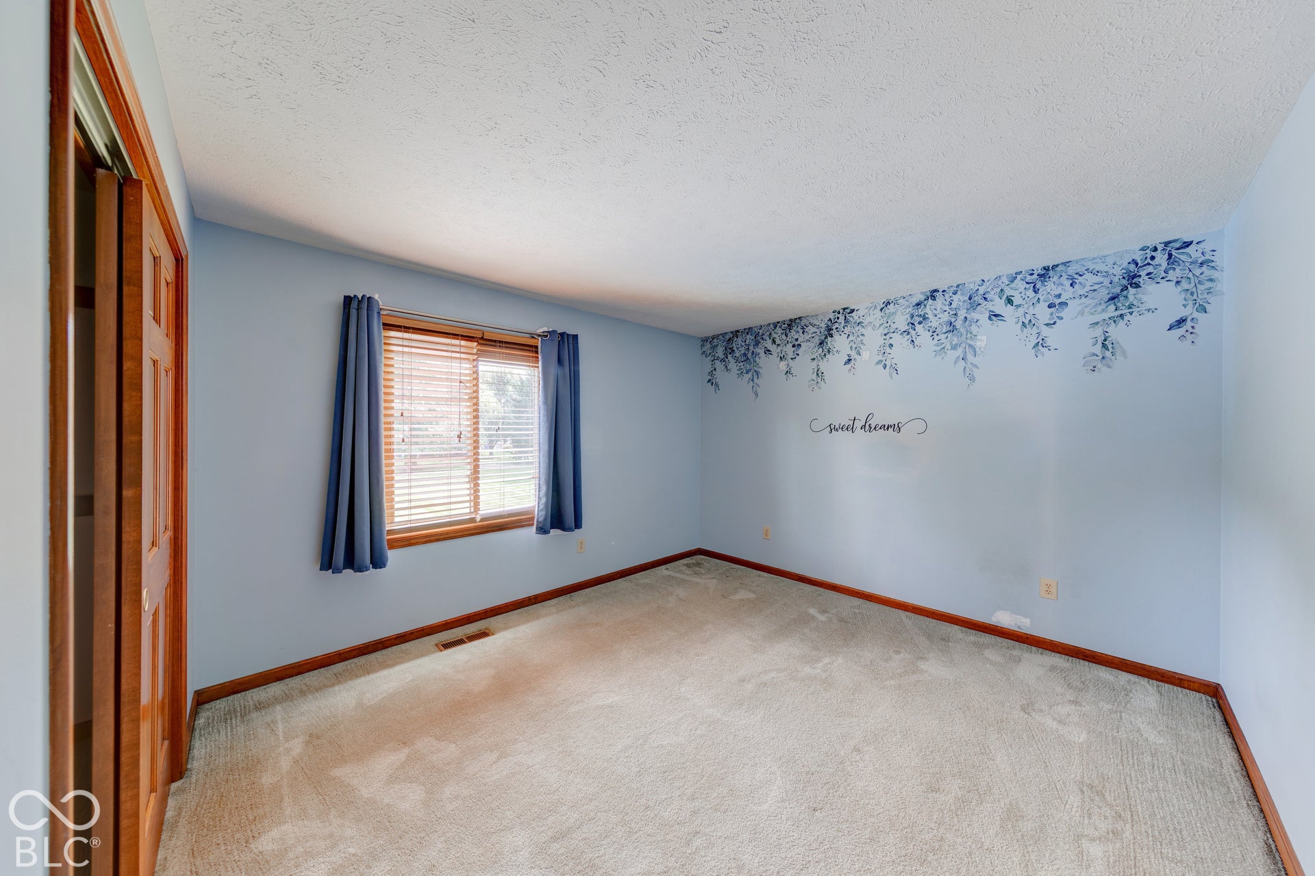7044 Oakbay Drive, Noblesville, IN 46062