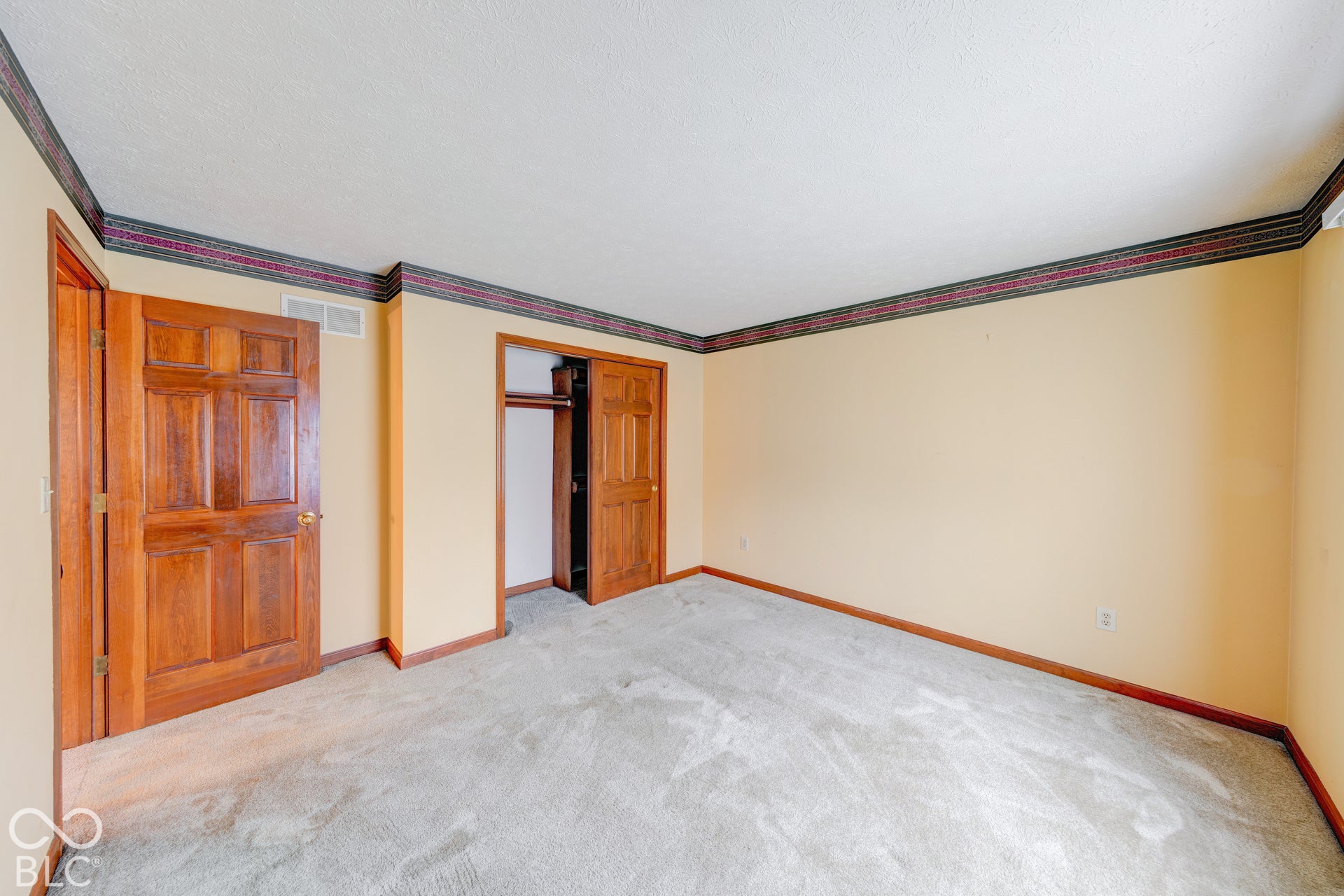 7044 Oakbay Drive, Noblesville, IN 46062