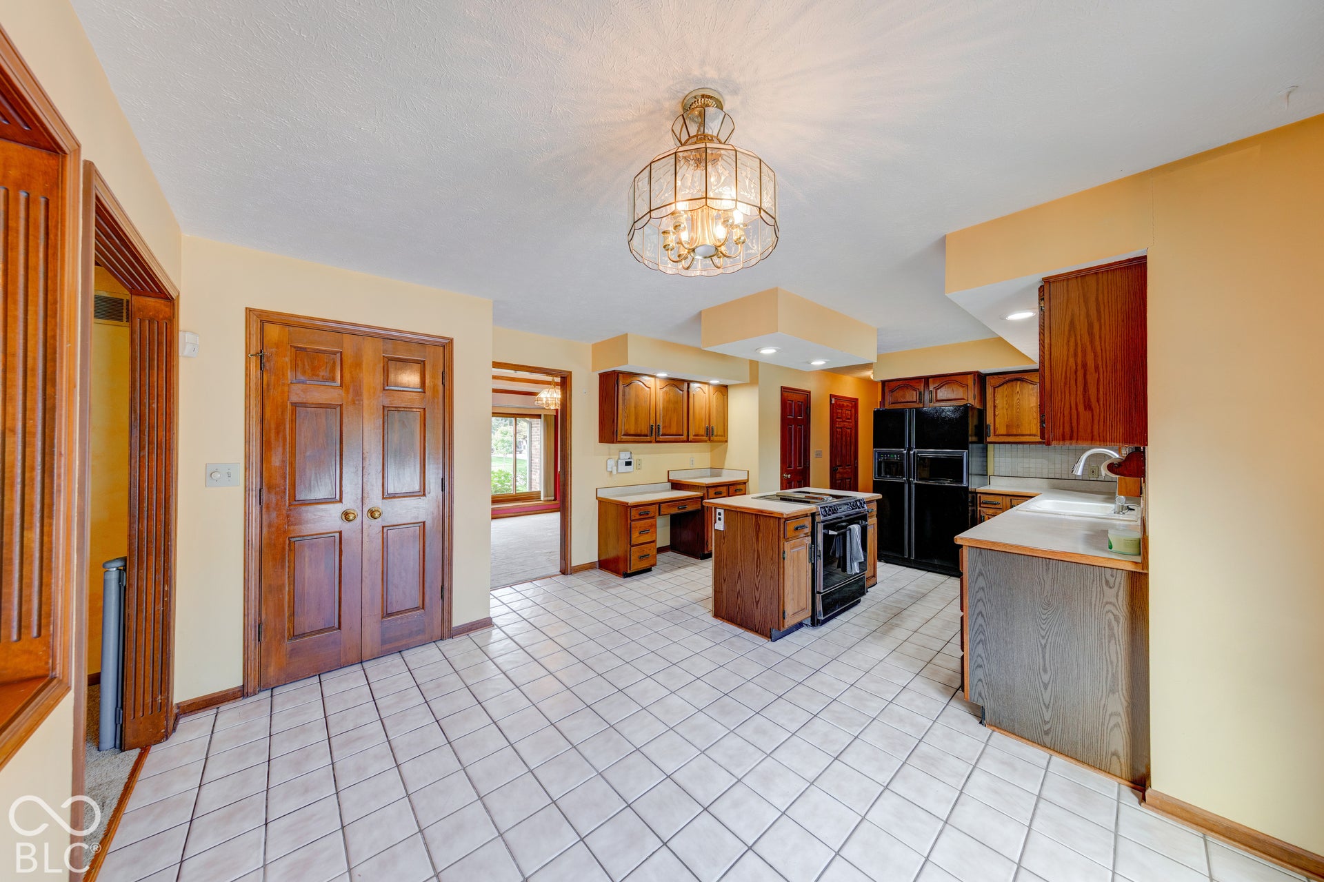 7044 Oakbay Drive, Noblesville, IN 46062