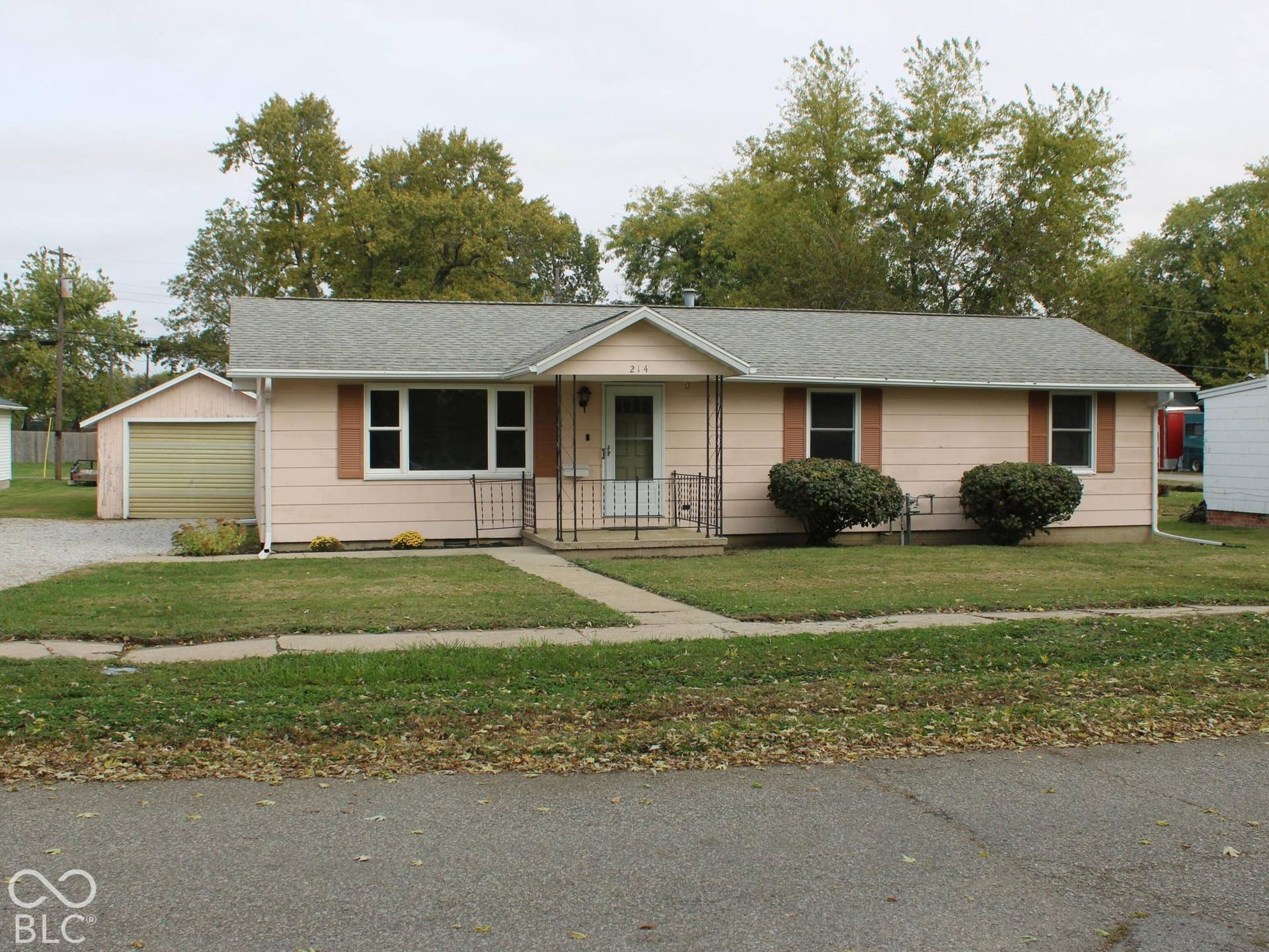 214 E Plum Street, Linden, IN 47955