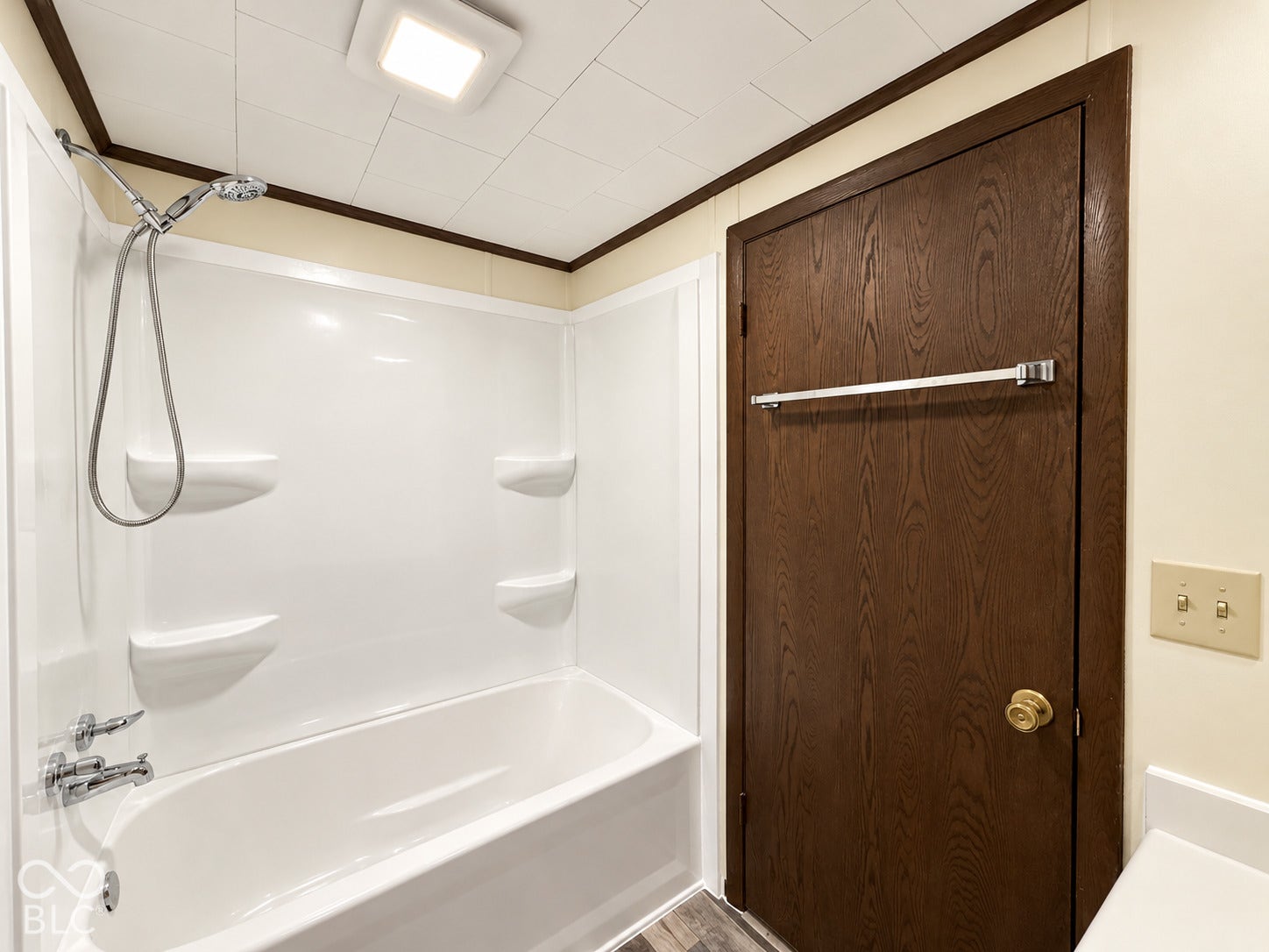 214 E Plum Street, Linden, IN 47955