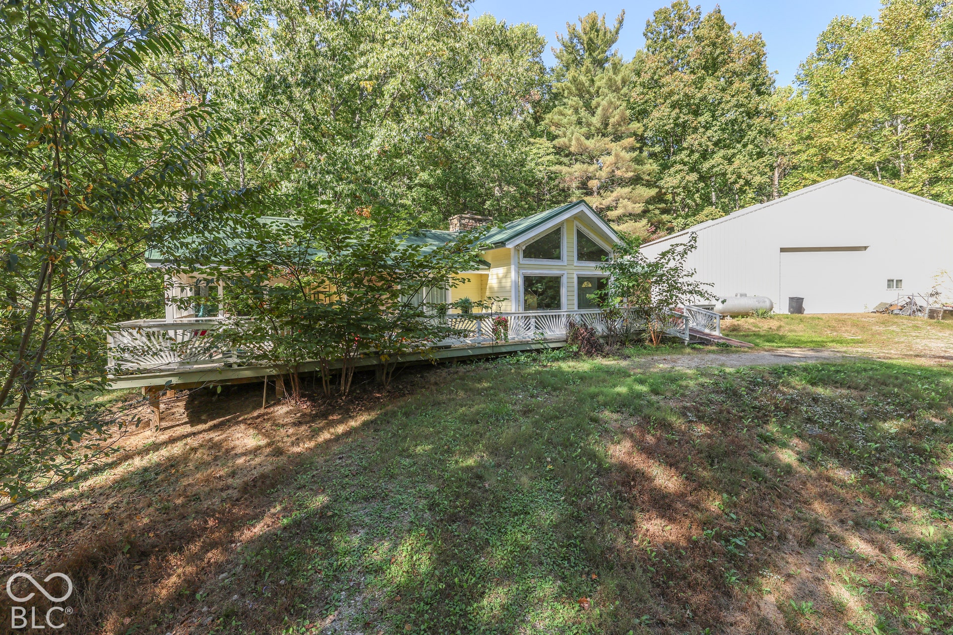 3672 W Hougham Drive, Trafalgar, IN 46181 3672 W Hougham Drive, Trafalgar, IN 46181