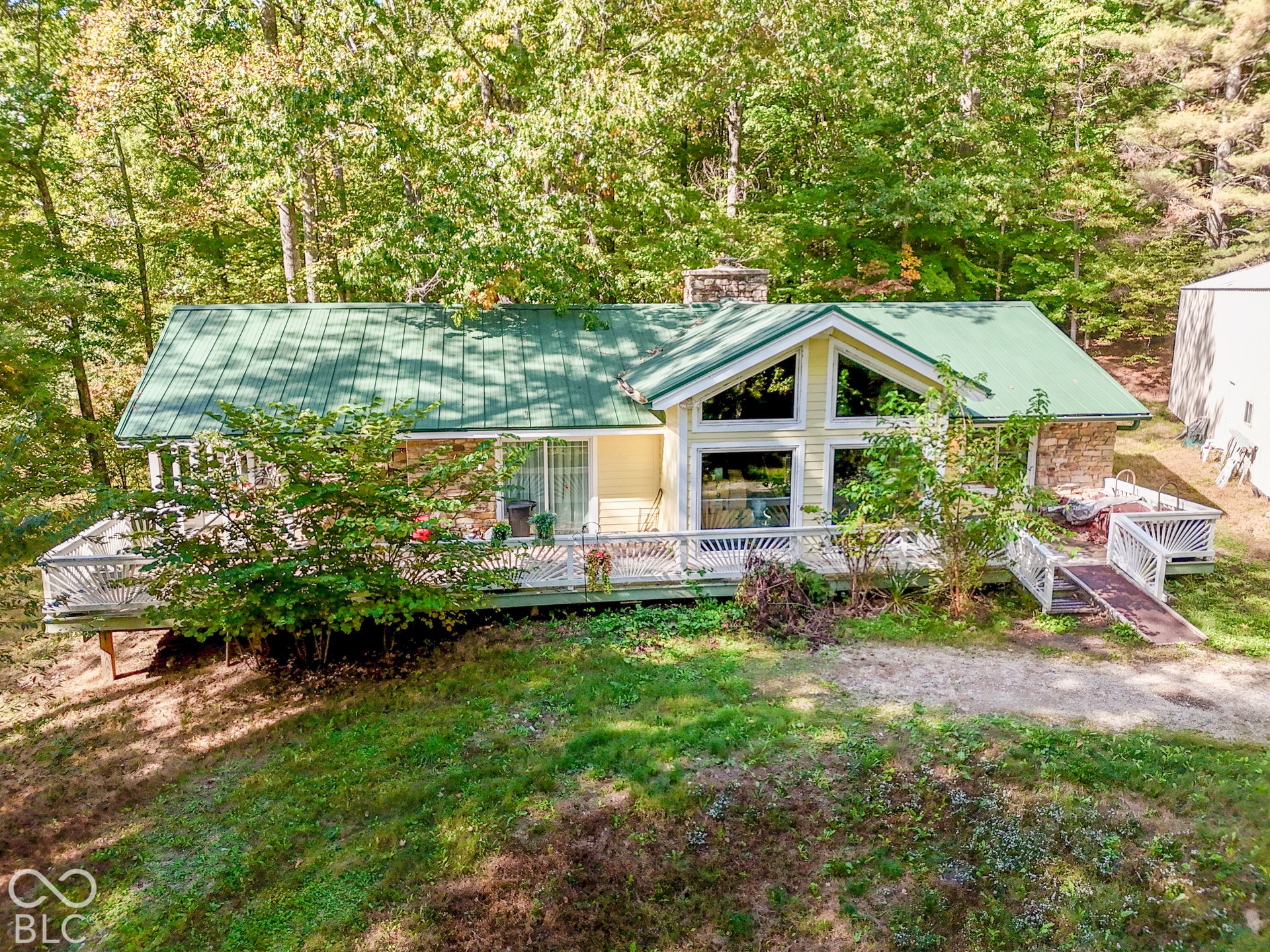 3672 W Hougham Drive, Trafalgar, IN 46181 3672 W Hougham Drive, Trafalgar, IN 46181