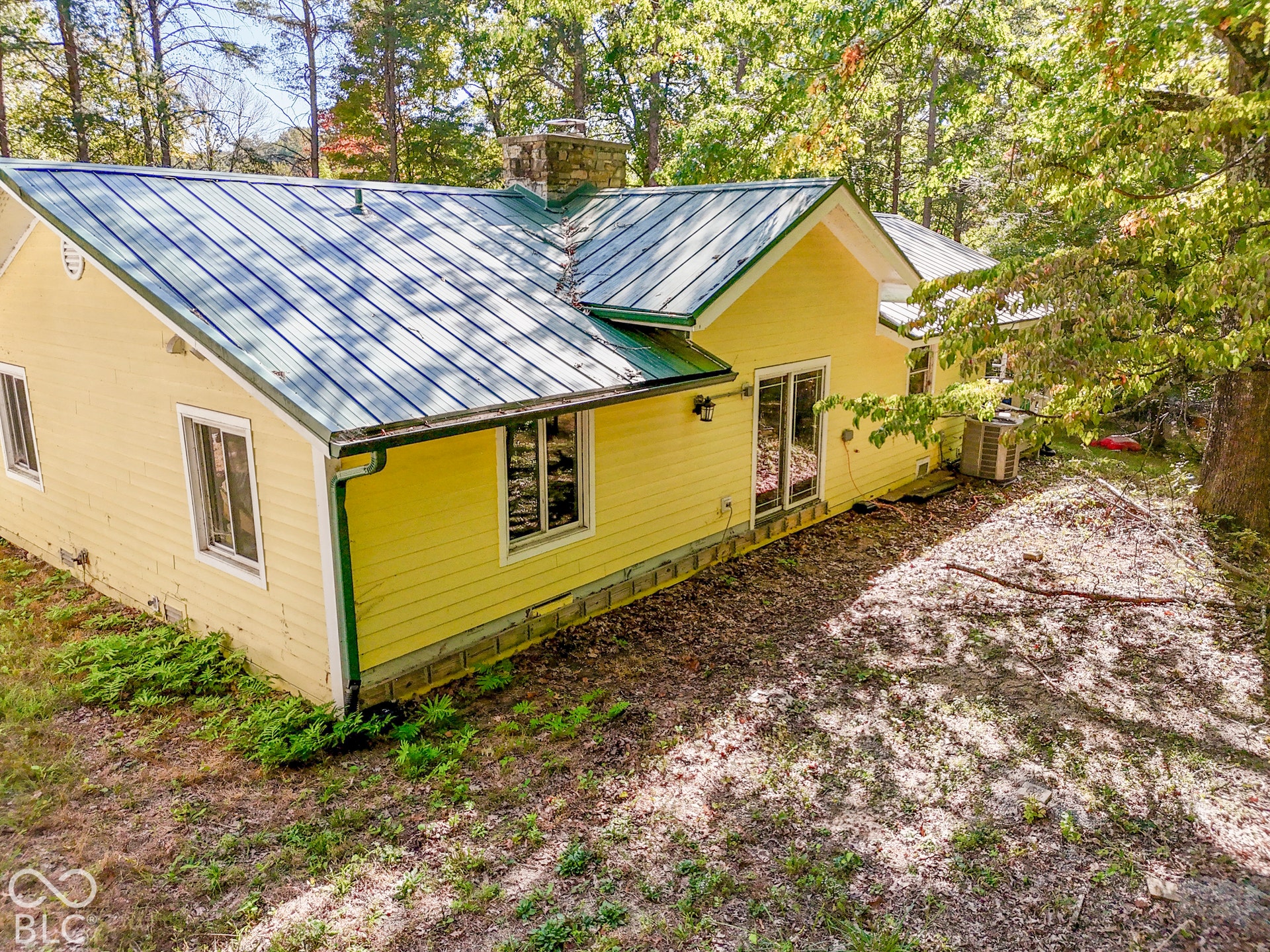 3672 W Hougham Drive, Trafalgar, IN 46181 3672 W Hougham Drive, Trafalgar, IN 46181