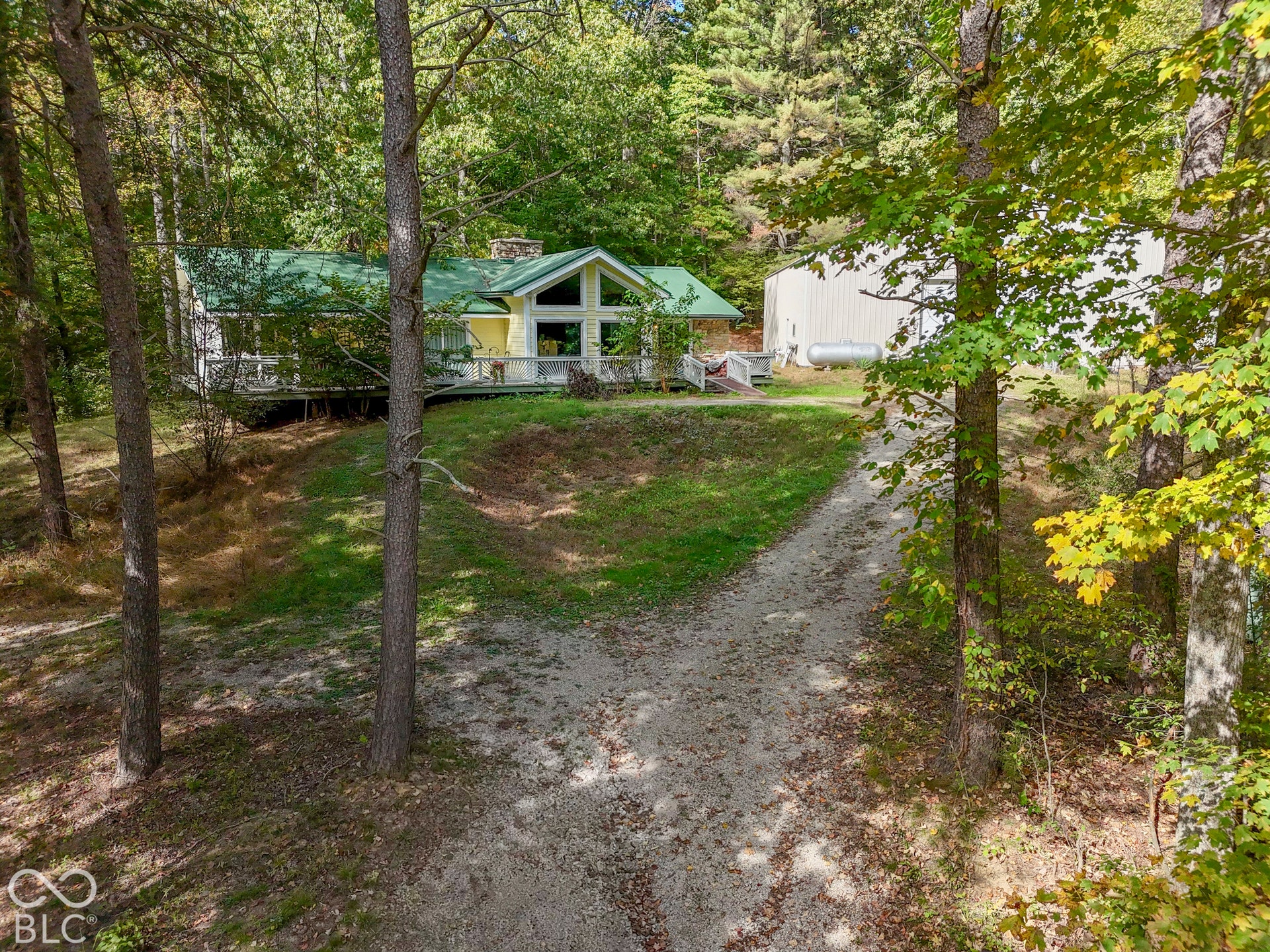 3672 W Hougham Drive, Trafalgar, IN 46181 3672 W Hougham Drive, Trafalgar, IN 46181
