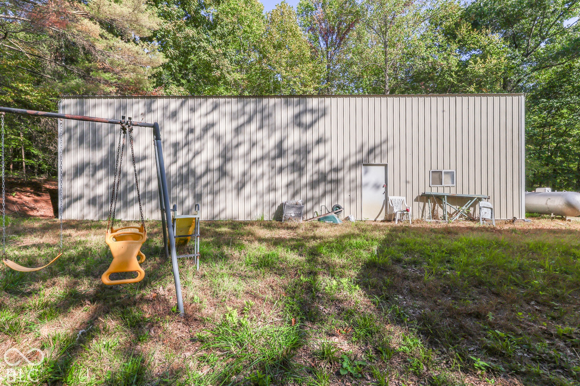3672 W Hougham Drive, Trafalgar, IN 46181 3672 W Hougham Drive, Trafalgar, IN 46181