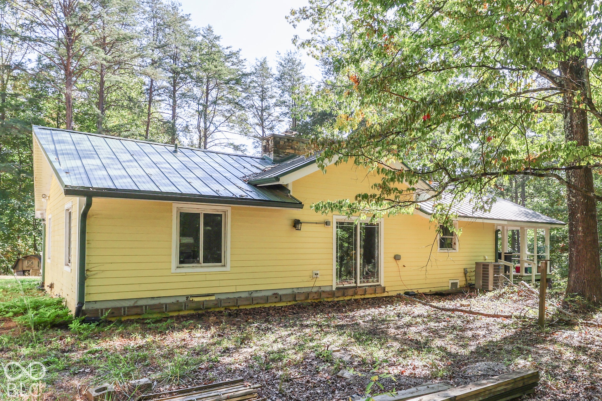3672 W Hougham Drive, Trafalgar, IN 46181 3672 W Hougham Drive, Trafalgar, IN 46181