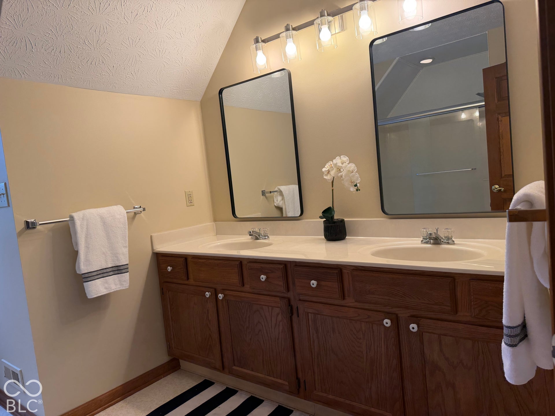1206 Alfred Circle, Indianapolis, IN 46239