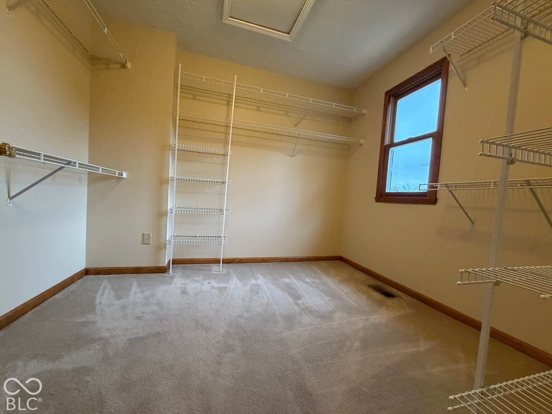 Ever feel like you've outgrown your closet? Your new closet delivers an abundance of space.