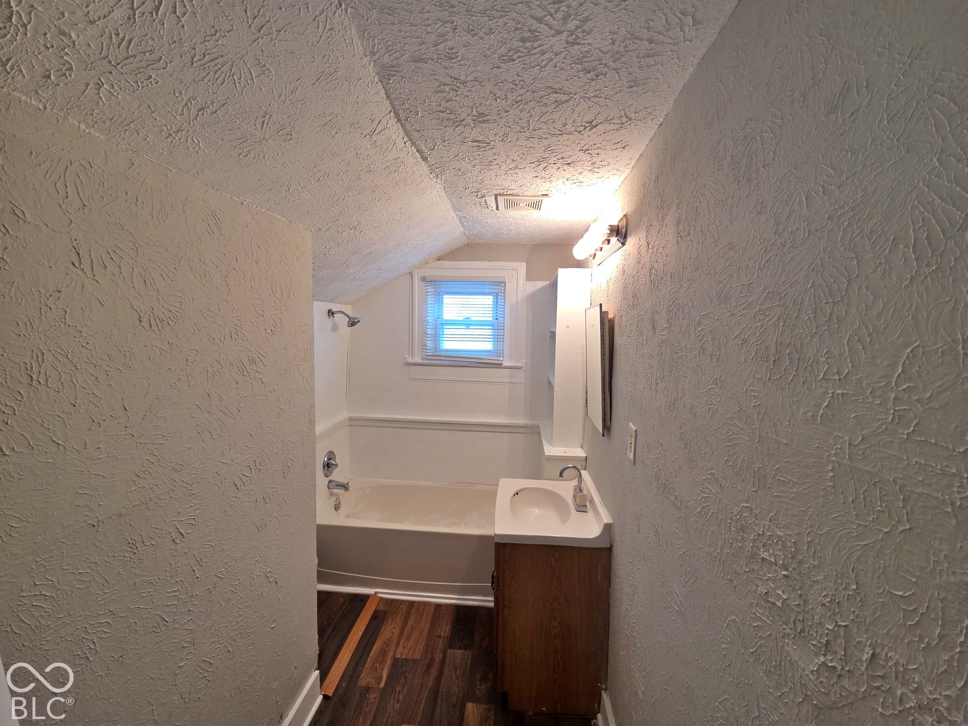 804 N Bradley Avenue, Indianapolis, IN 46201