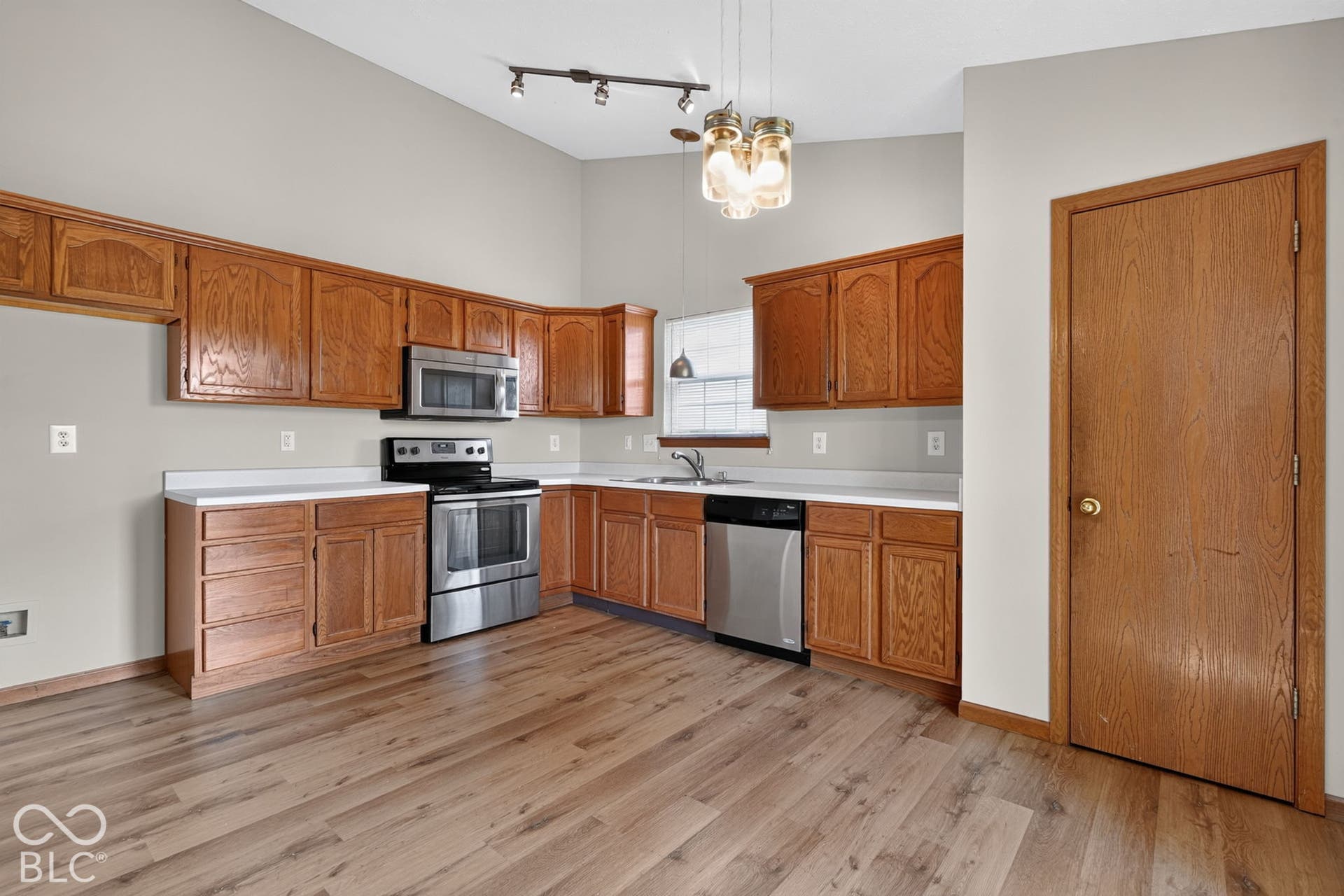 12037 Bearsdale Drive, Indianapolis, IN 46235
