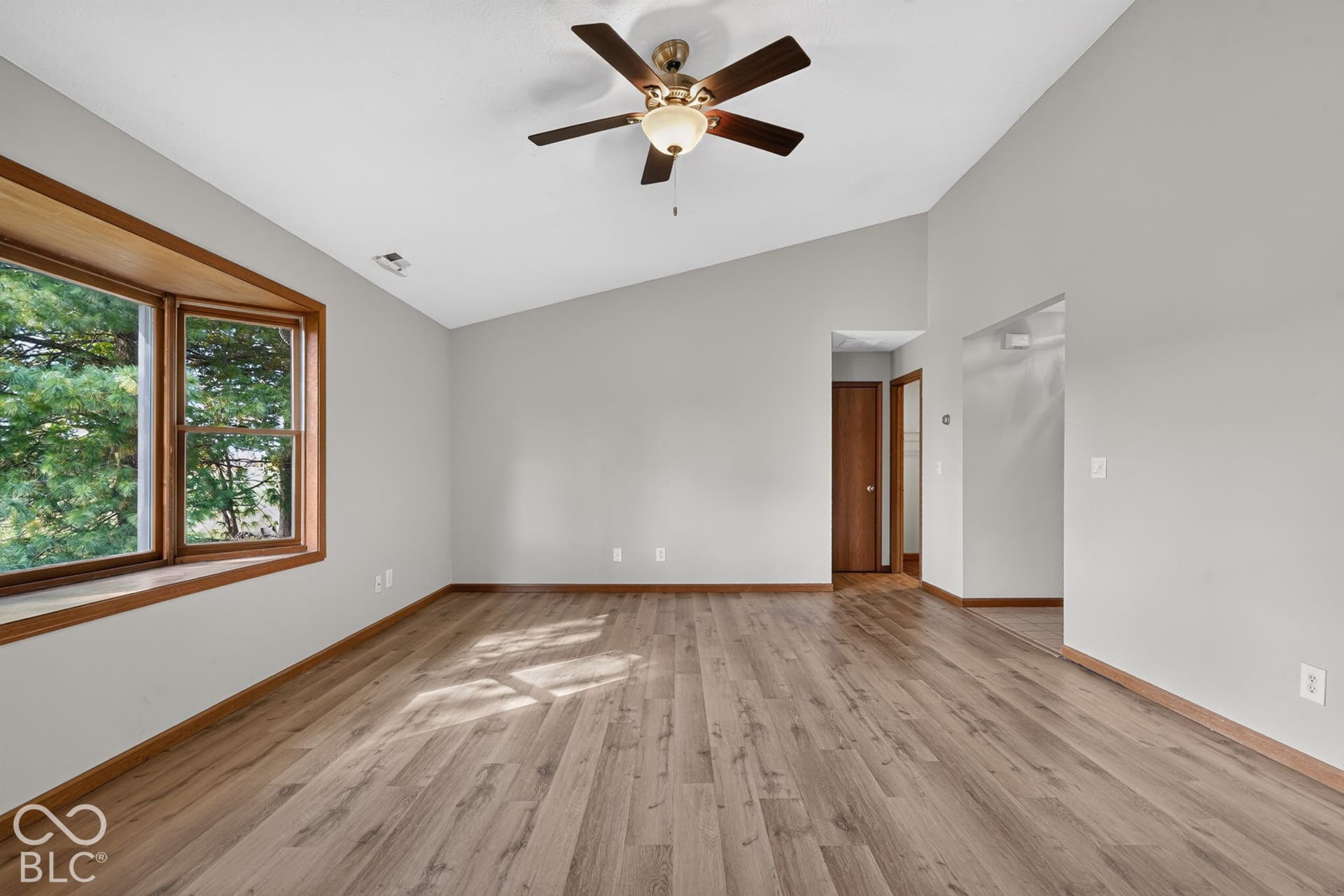 12037 Bearsdale Drive, Indianapolis, IN 46235