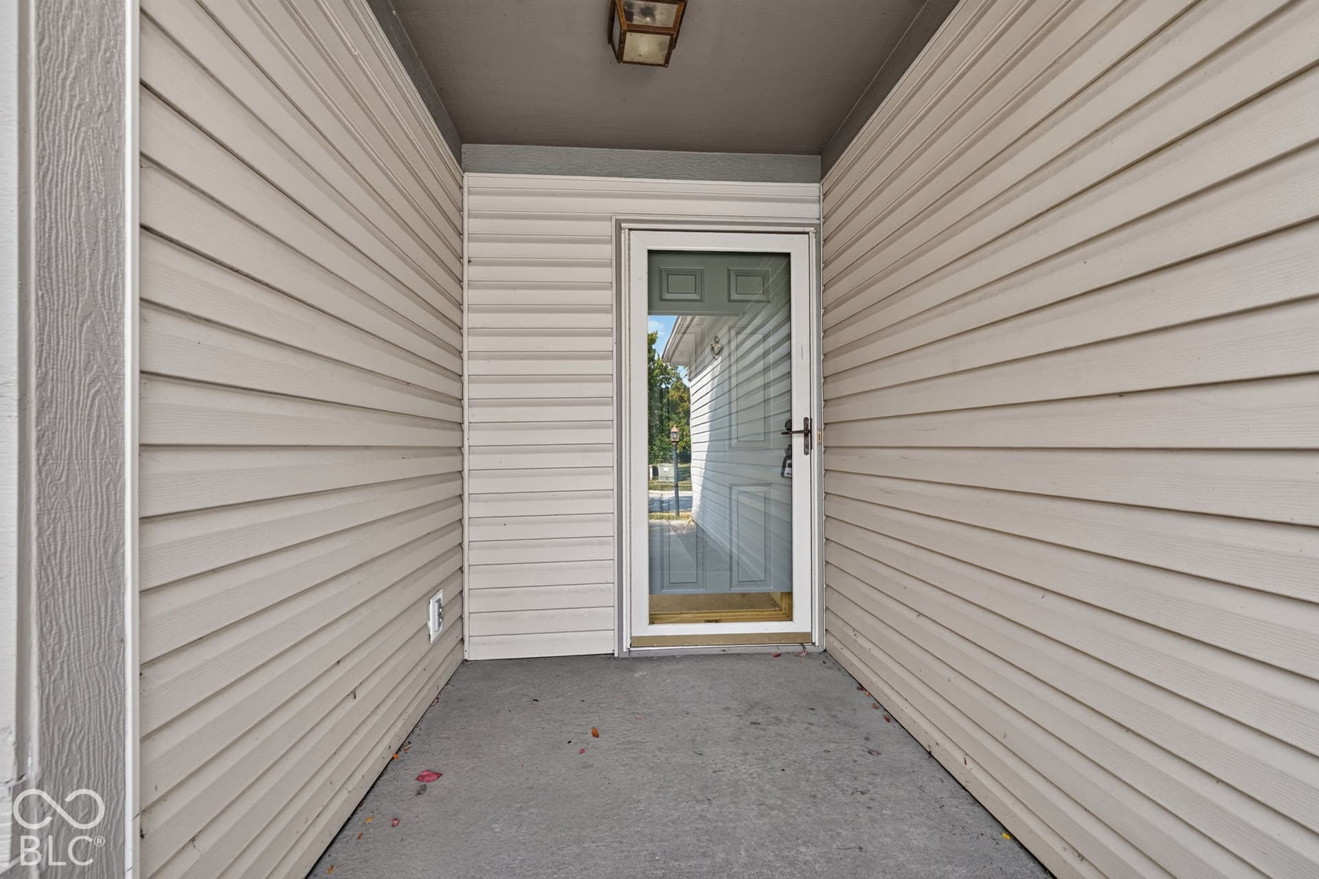 12037 Bearsdale Drive, Indianapolis, IN 46235