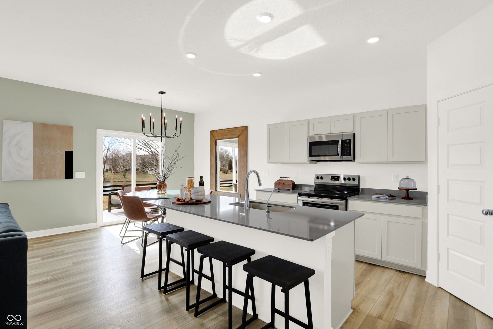 8834 Noble Heights Lane, Indianapolis, IN 46113