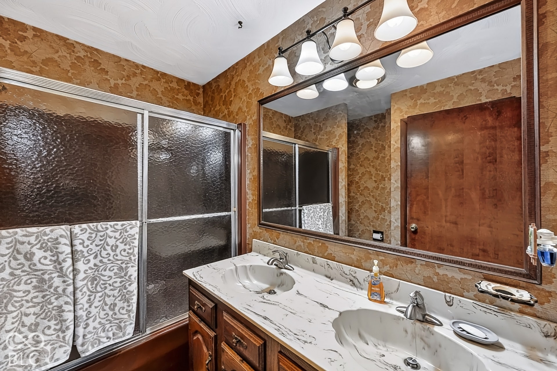 331 S Park Avenue, Batesville, IN 47006