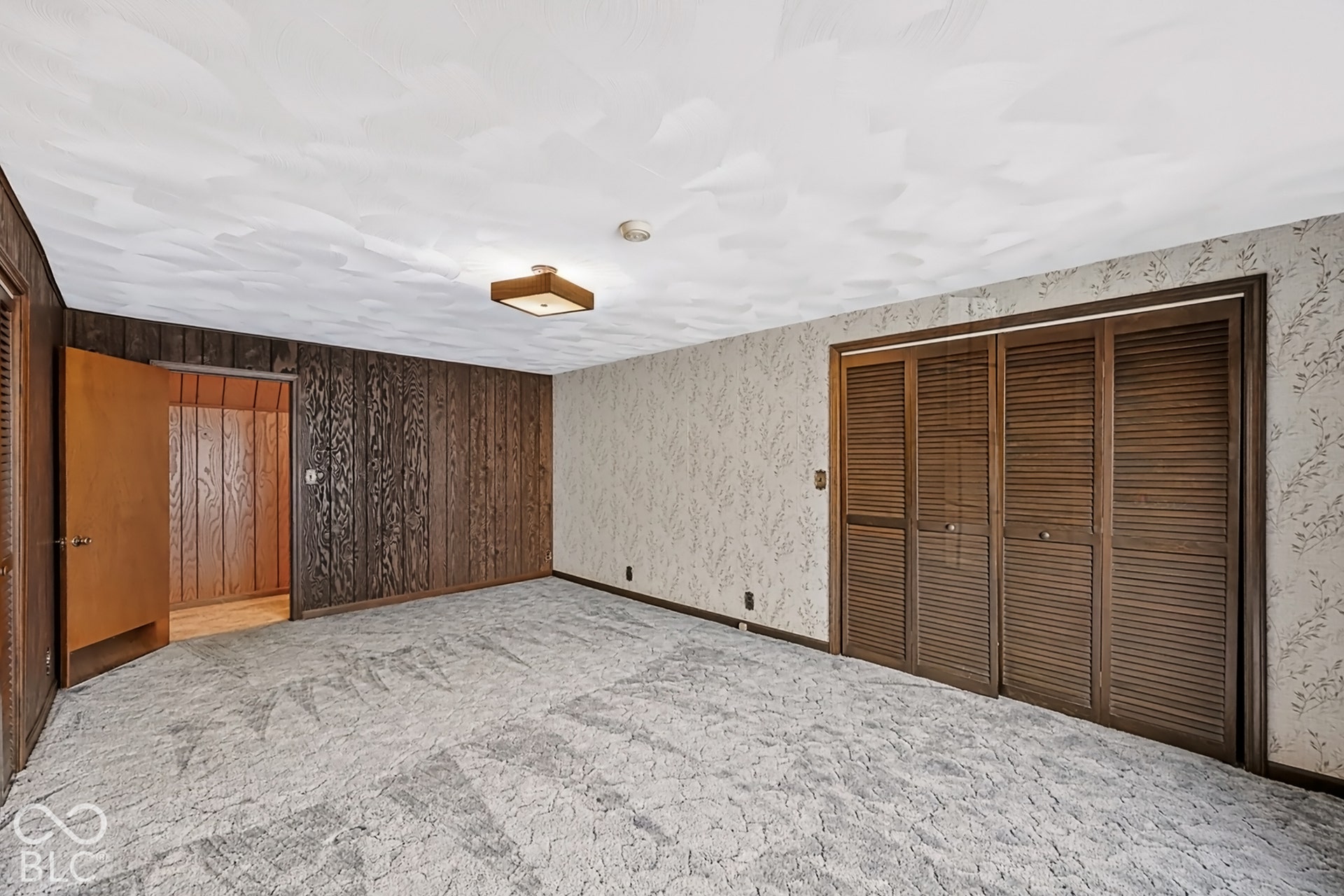 331 S Park Avenue, Batesville, IN 47006