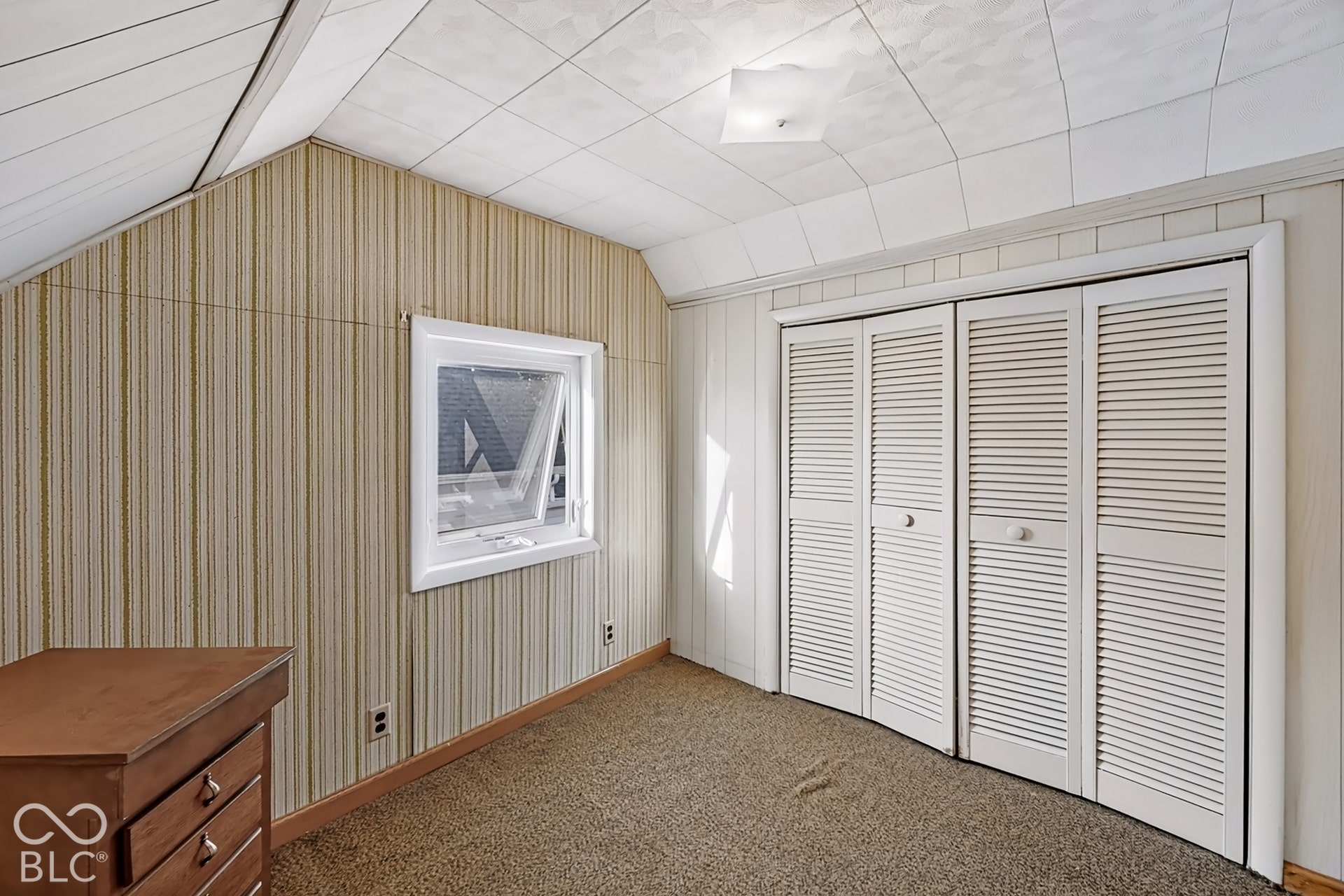 331 S Park Avenue, Batesville, IN 47006