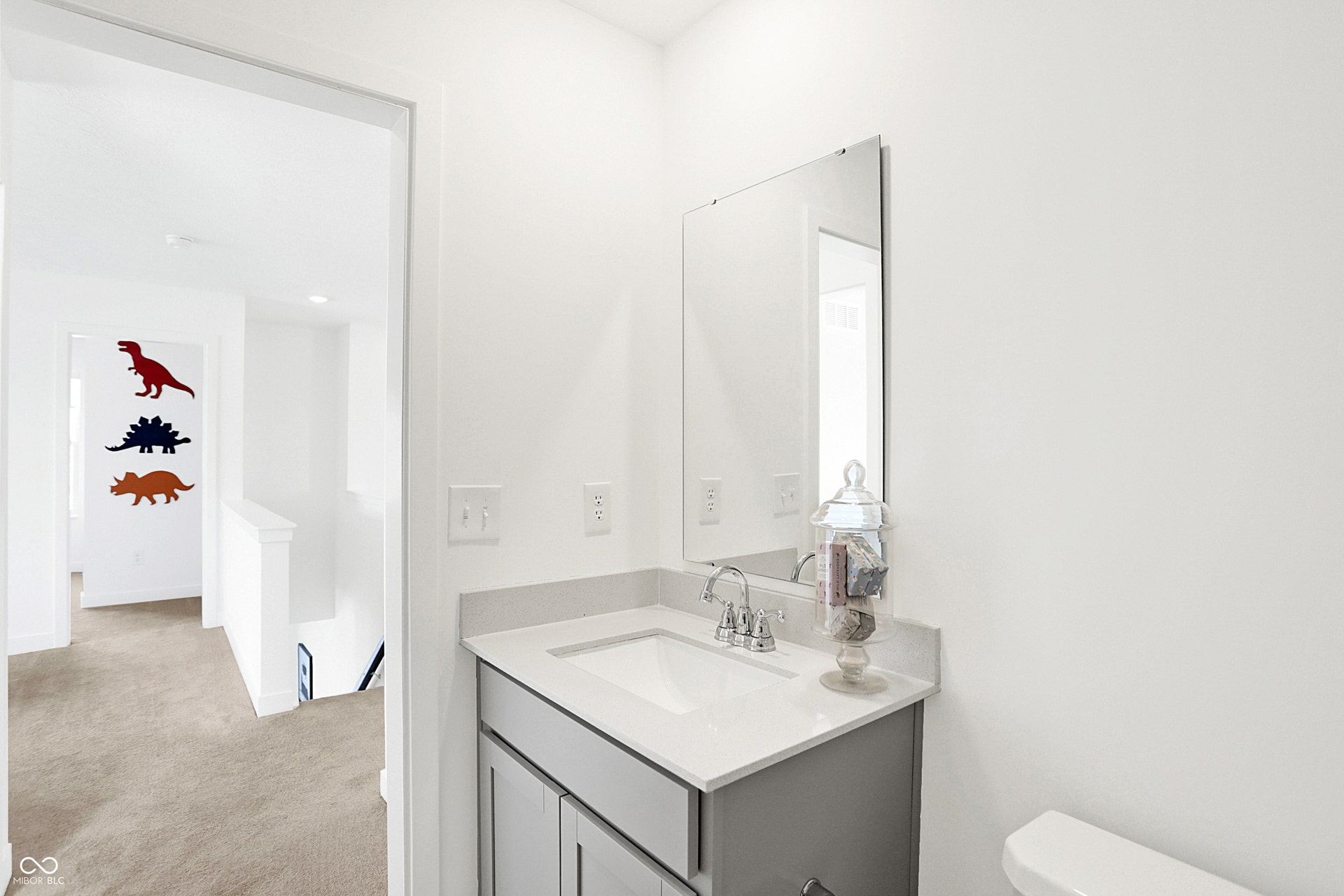 8905 Noble Heights Lane, Indianapolis, IN 46113