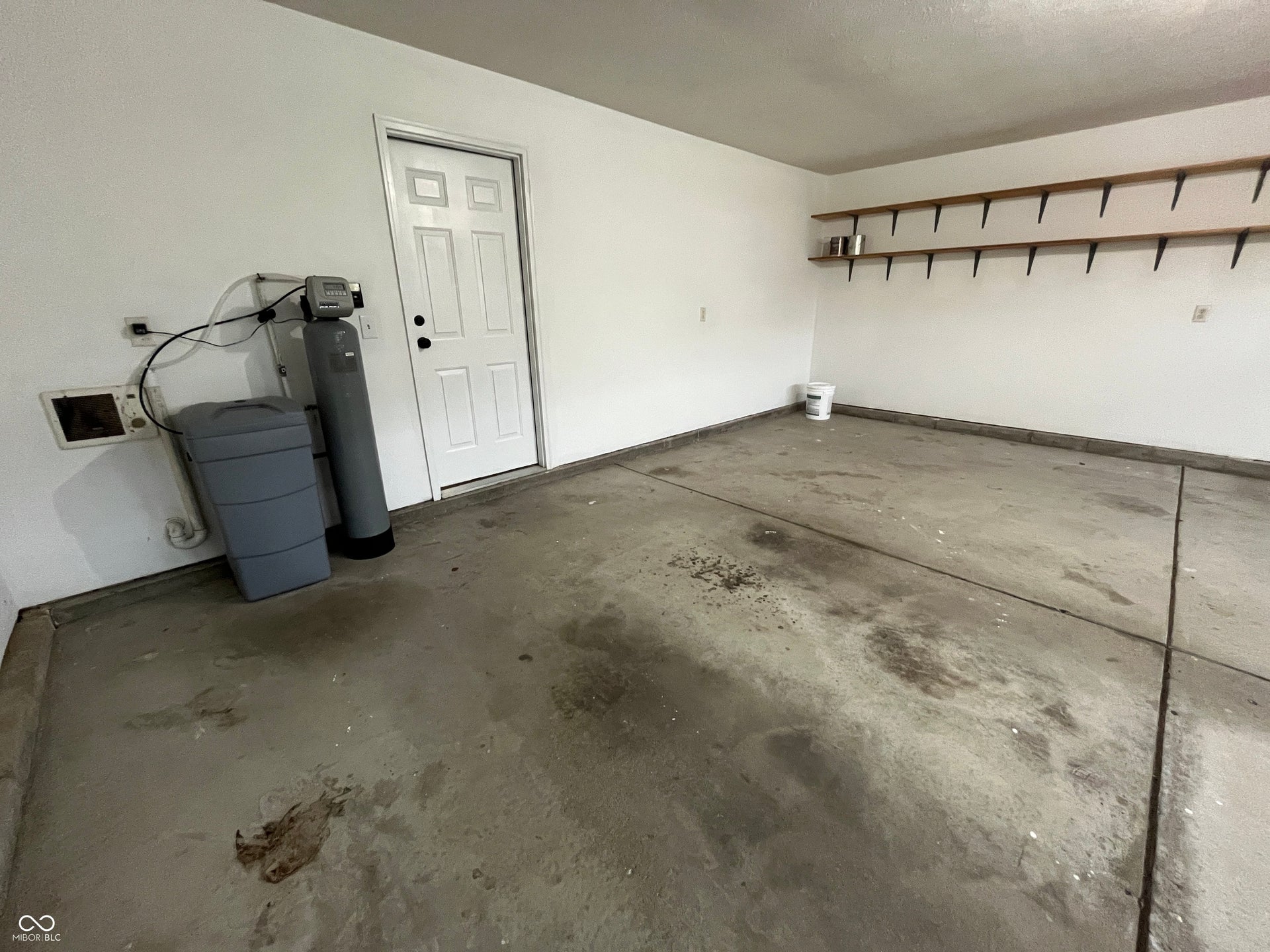 249 Pineview Drive, Mooresville, IN 46158