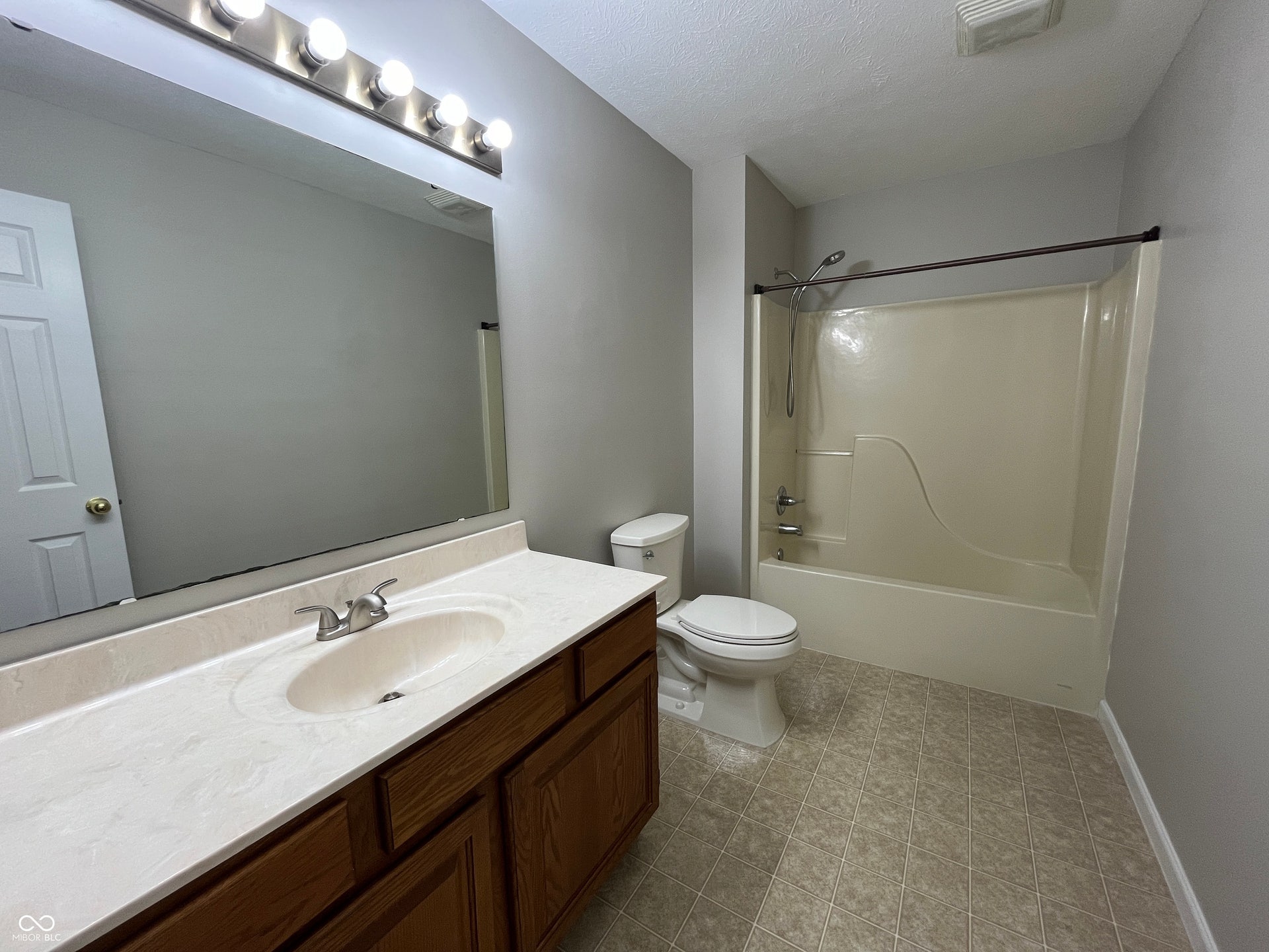 249 Pineview Drive, Mooresville, IN 46158