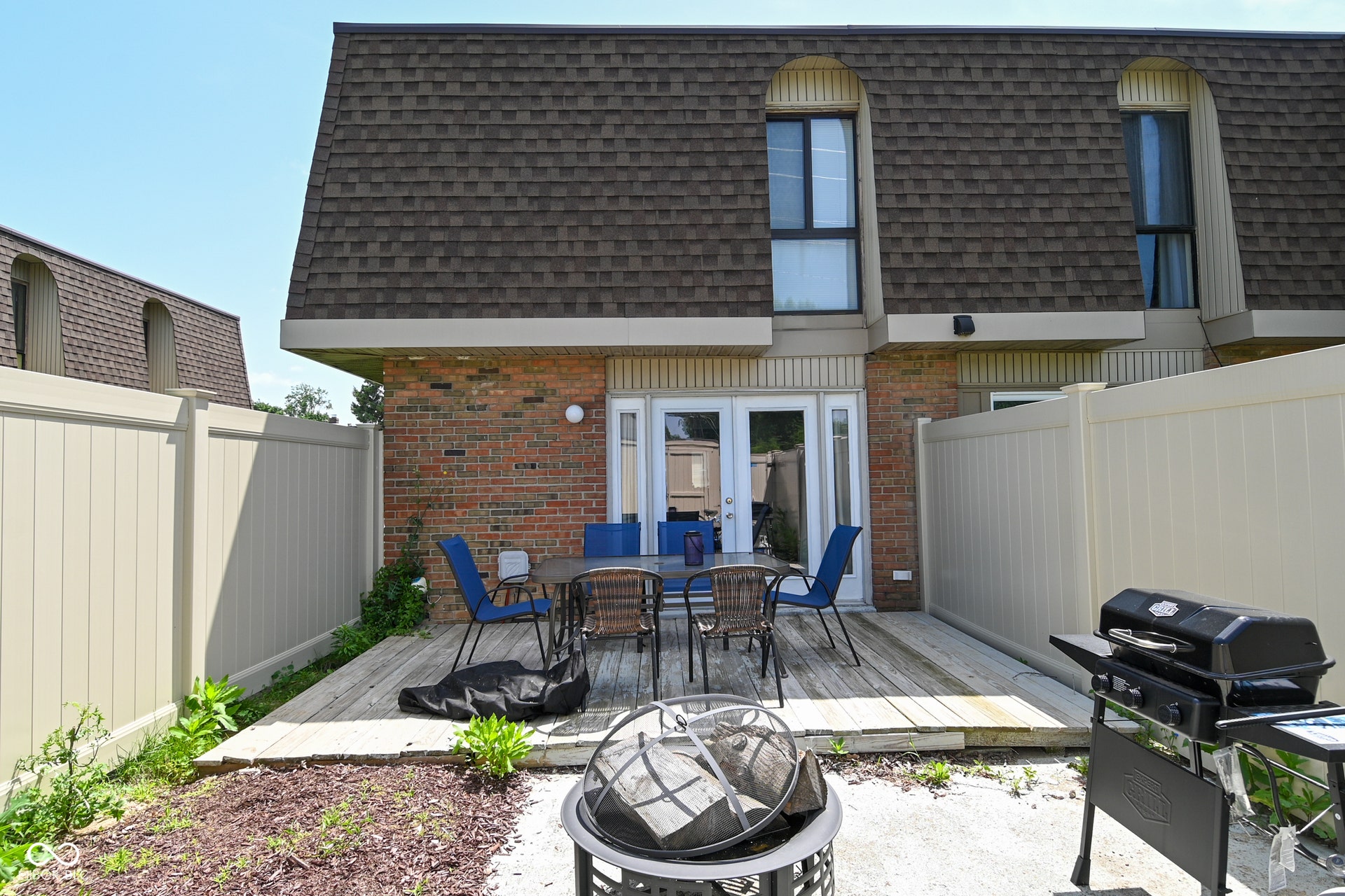7368 Country Brook Drive, Indianapolis, IN 46260