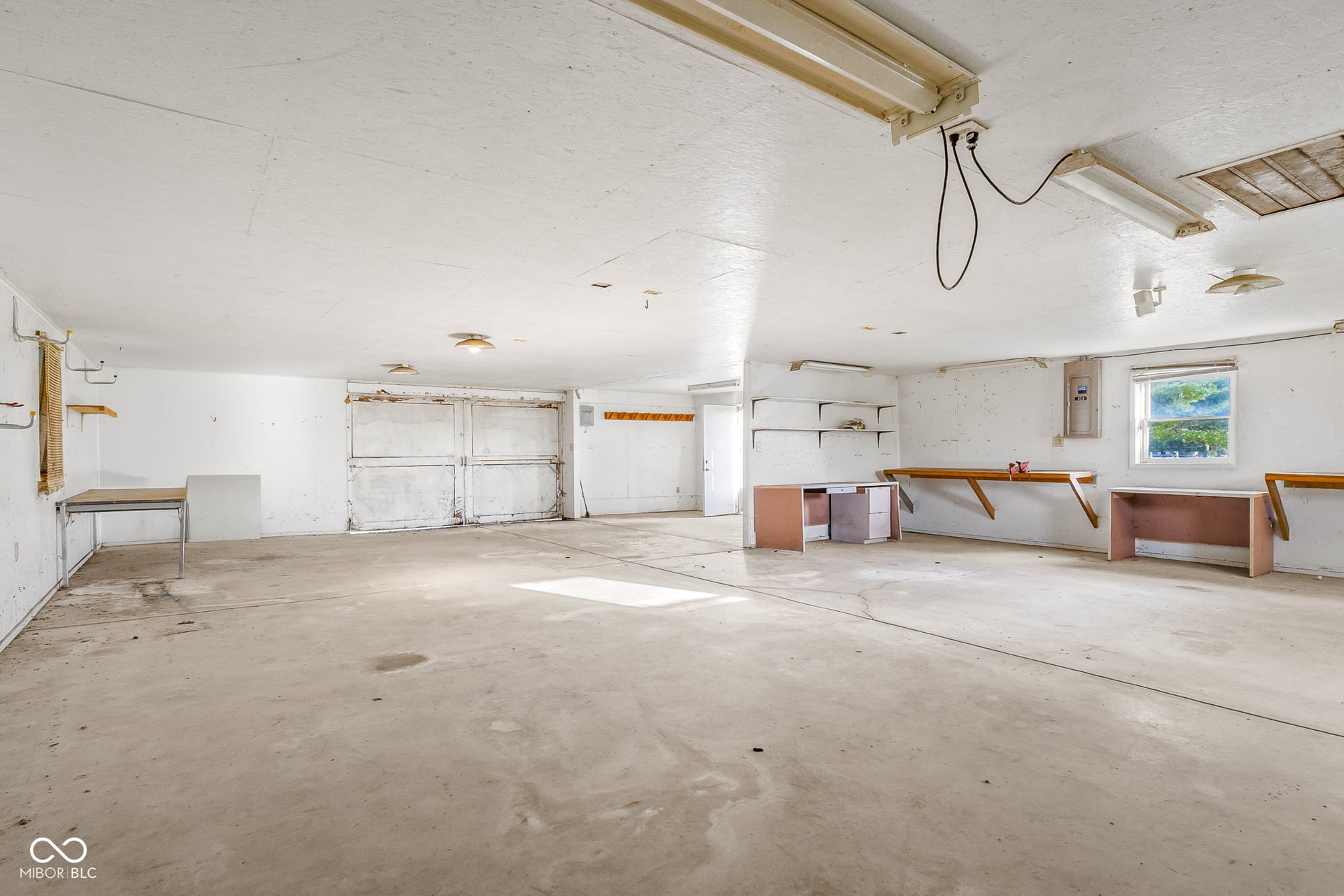 3660 E 300 S, Columbus, IN 47201
