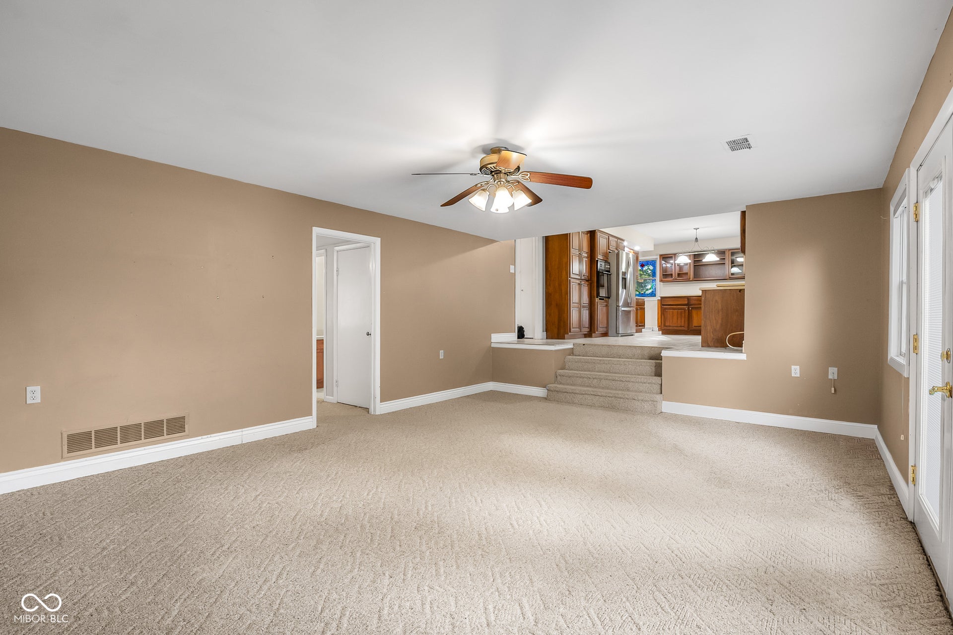 3660 E 300 S, Columbus, IN 47201