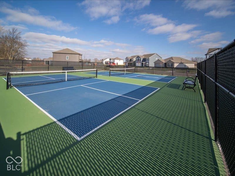 6831 Elden Drive, Indianapolis, IN 46221 6831 Elden Drive, Indianapolis, IN 46221