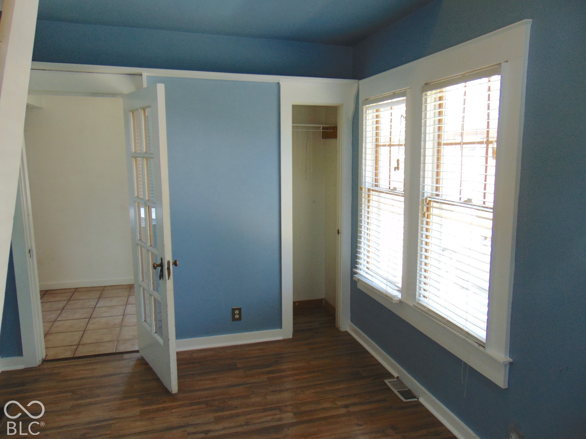 1132 N Hawthorne Lane, Indianapolis, IN 46219 1132 N Hawthorne Lane, Indianapolis, IN 46219
