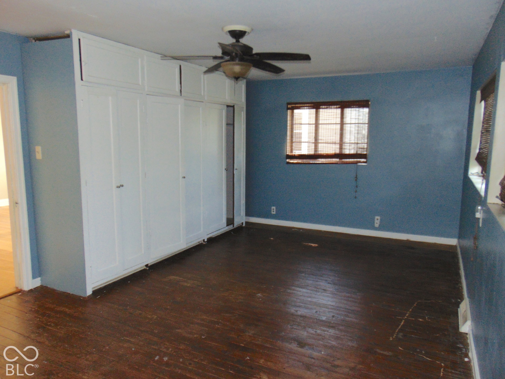 1132 N Hawthorne Lane, Indianapolis, IN 46219 1132 N Hawthorne Lane, Indianapolis, IN 46219