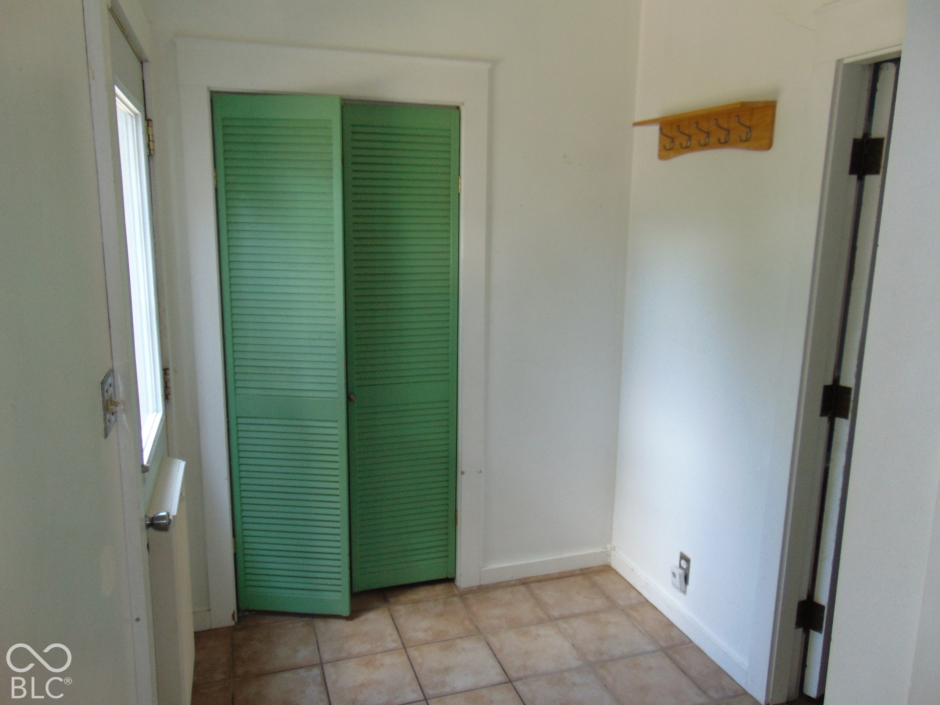 1132 N Hawthorne Lane, Indianapolis, IN 46219 1132 N Hawthorne Lane, Indianapolis, IN 46219