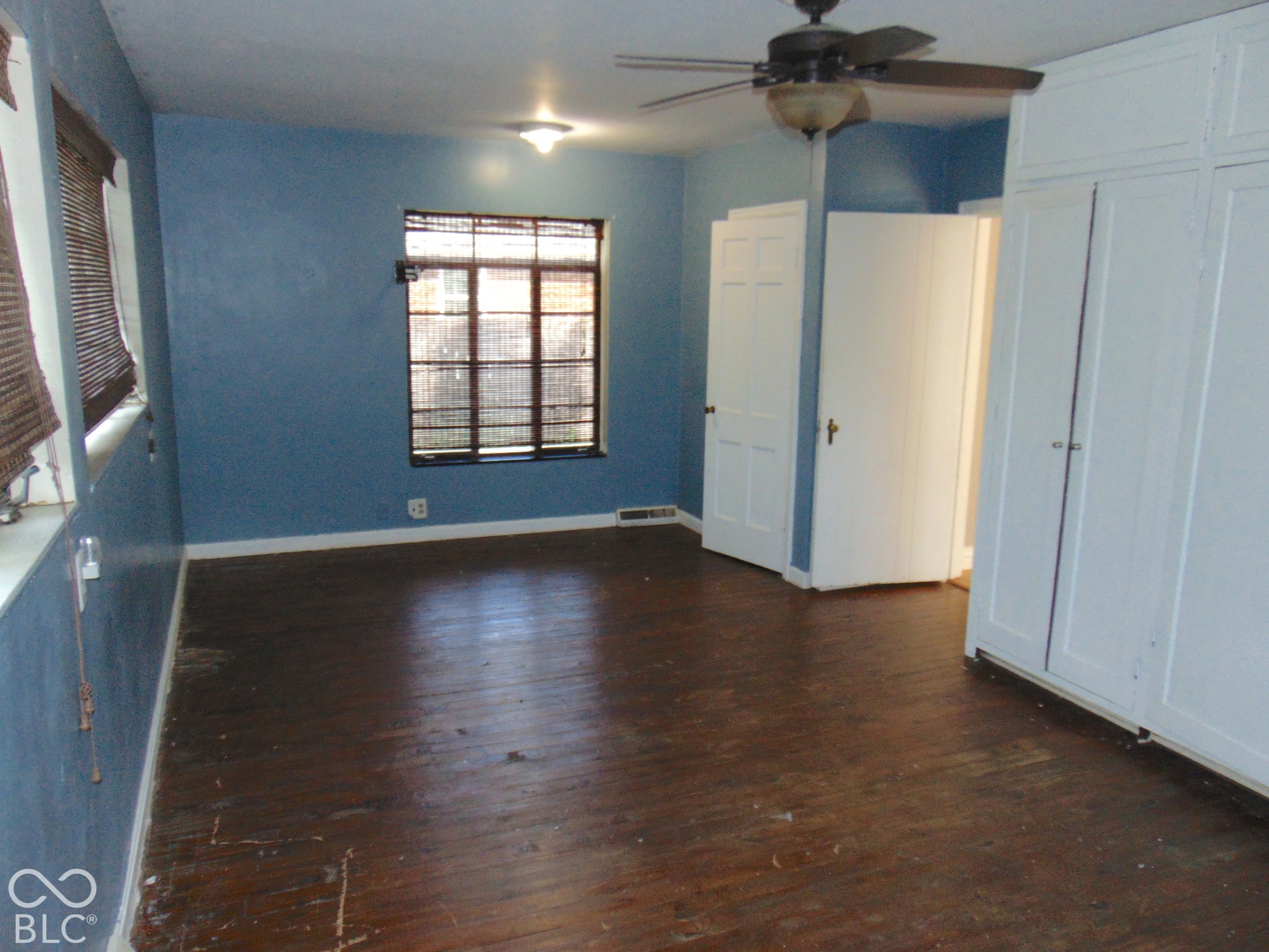1132 N Hawthorne Lane, Indianapolis, IN 46219 1132 N Hawthorne Lane, Indianapolis, IN 46219