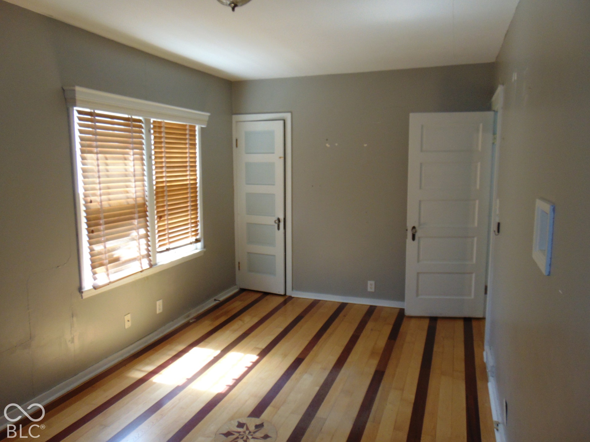 1132 N Hawthorne Lane, Indianapolis, IN 46219 1132 N Hawthorne Lane, Indianapolis, IN 46219