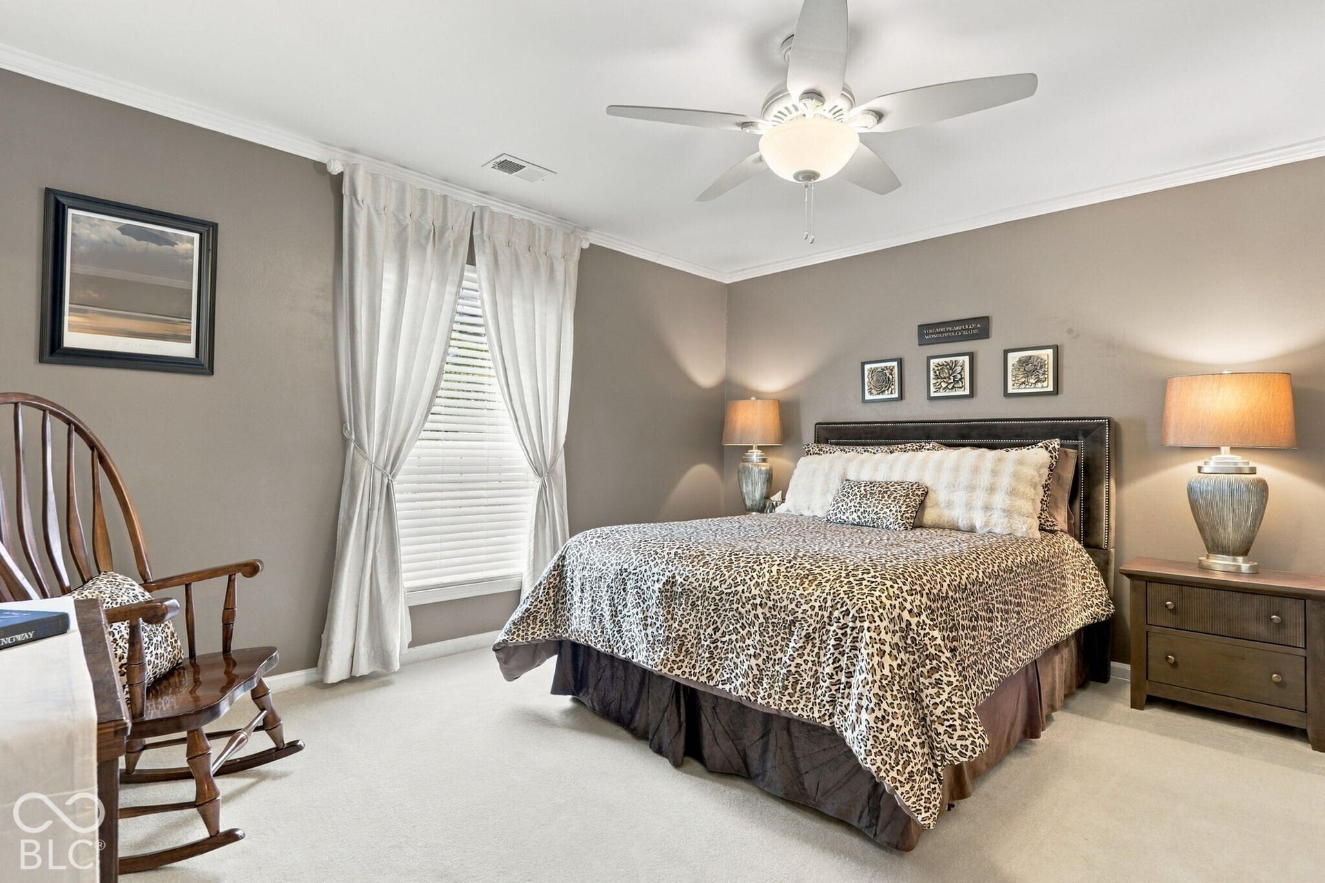Guest bedroom