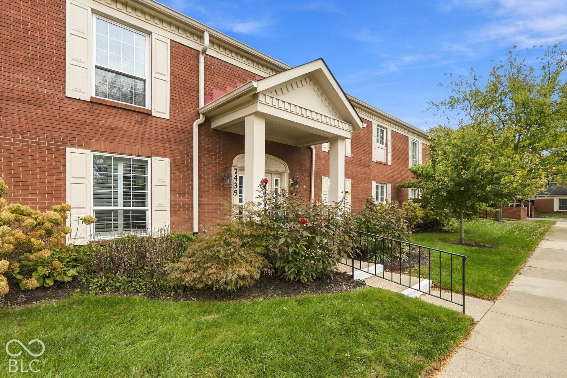 Lions Head Condominium Complex