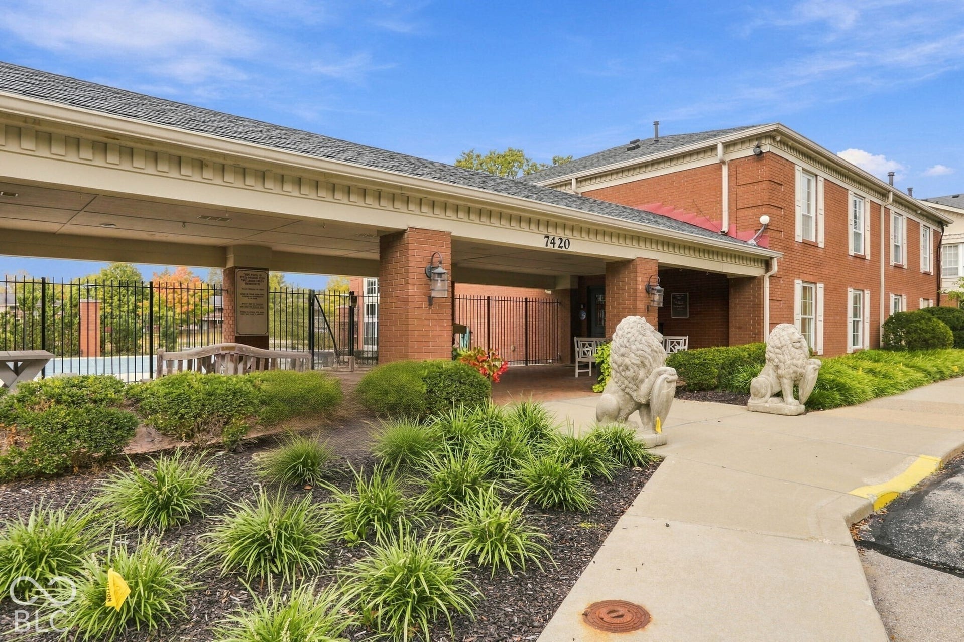 7435 Lions Head, Indianapolis, IN 46260