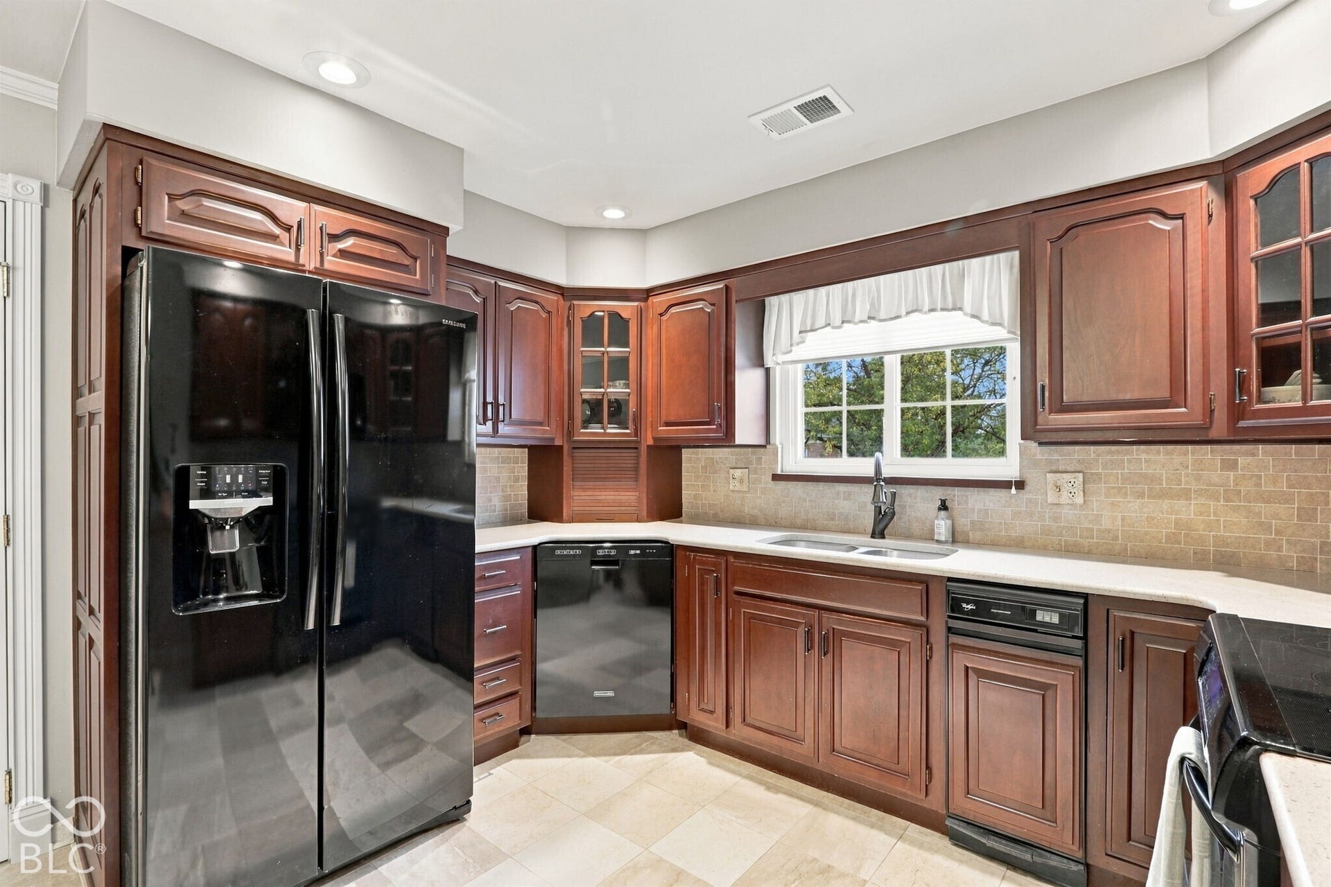 7435 Lions Head, Indianapolis, IN 46260