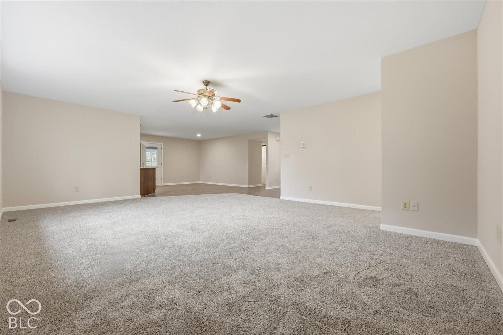 8727 W 800 Road N, Indianapolis, IN 46259 8727 W 800 Road N, Indianapolis, IN 46259
