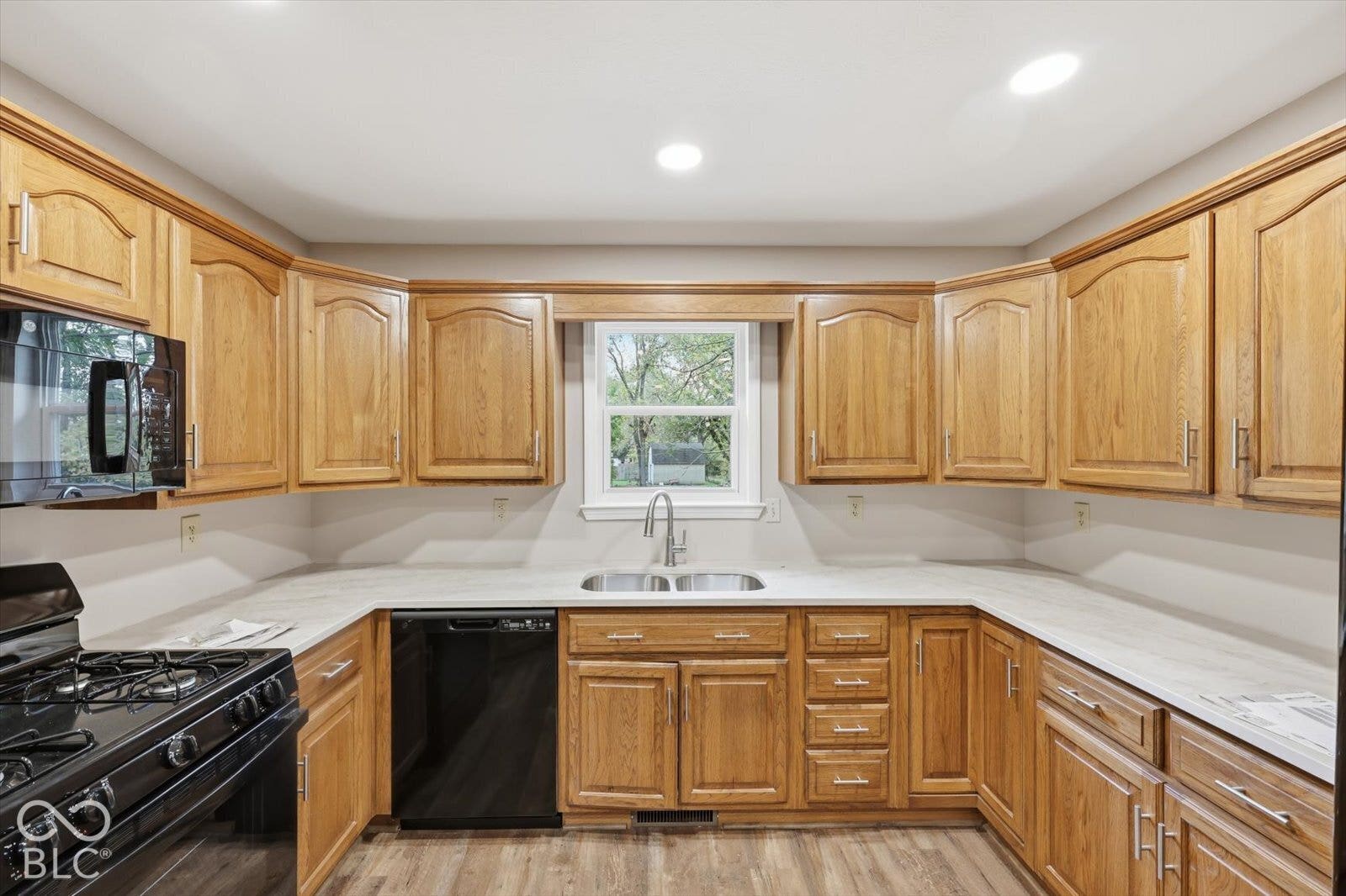 8727 W 800 Road N, Indianapolis, IN 46259 8727 W 800 Road N, Indianapolis, IN 46259